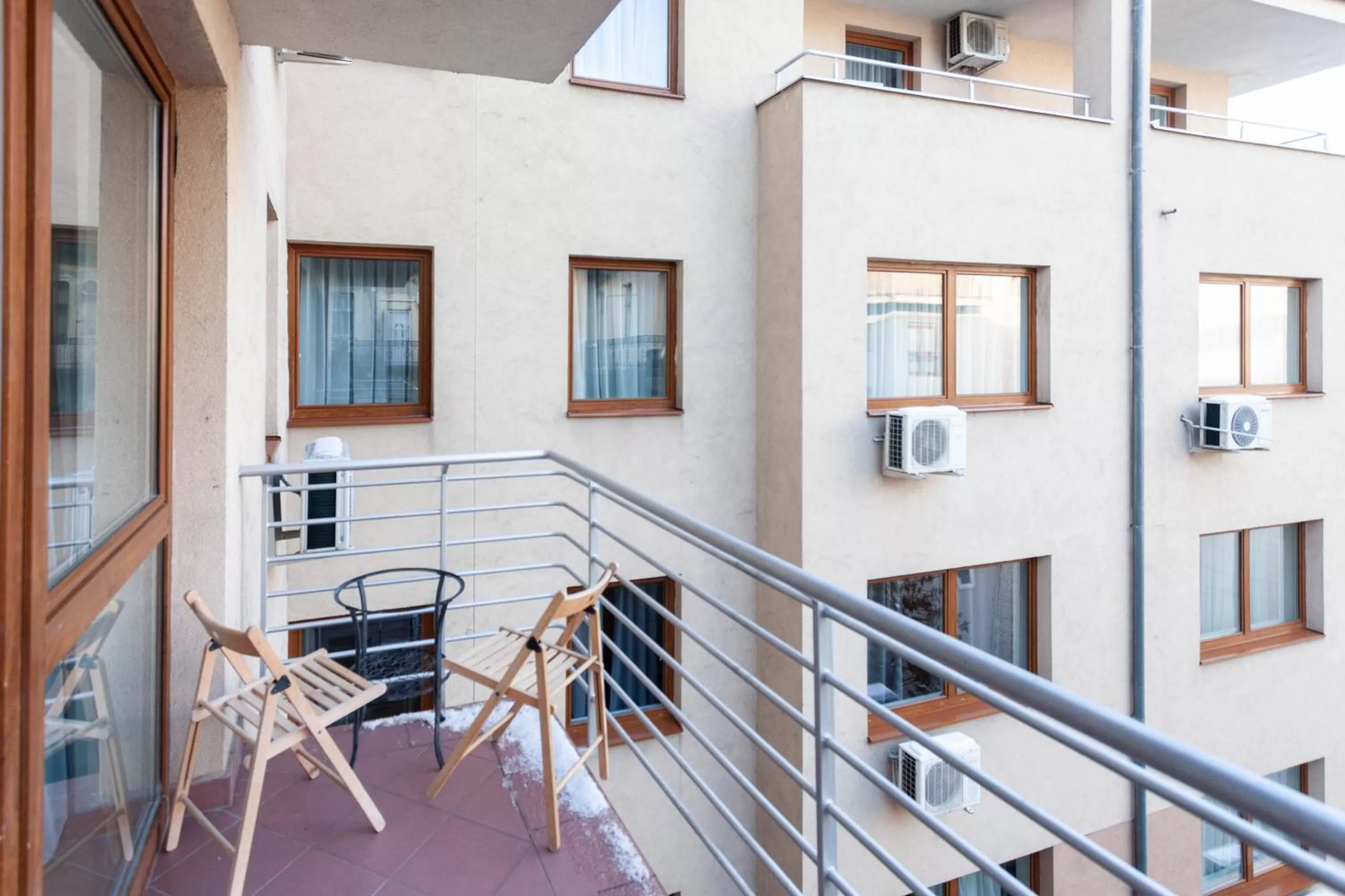Balcony/Terrace in Corvin Plaza Apartments & Suites