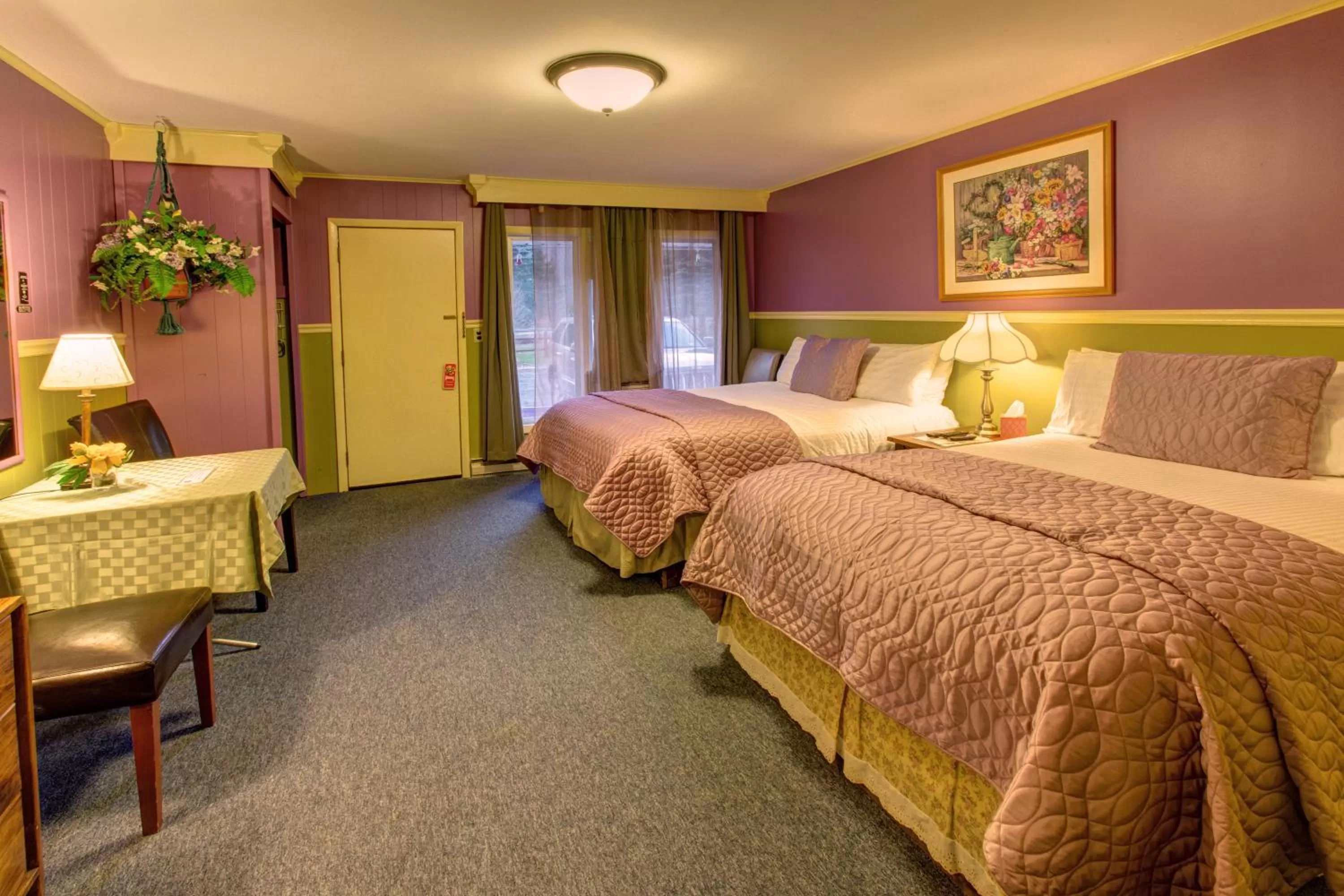 Deluxe Studio in Starlite Motel & Suites