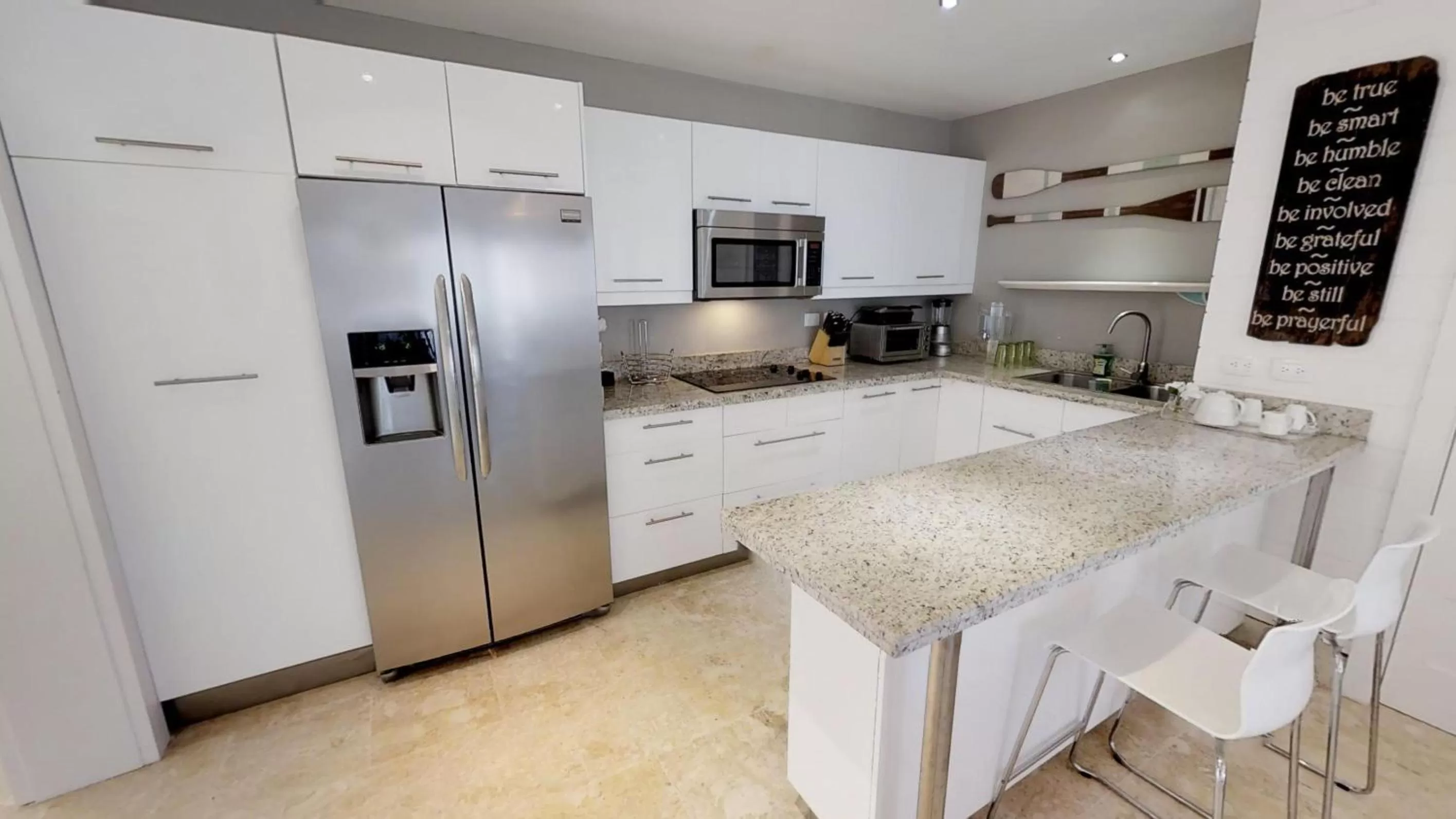 Kitchen or kitchenette, Kitchen/Kitchenette in Coson Bay