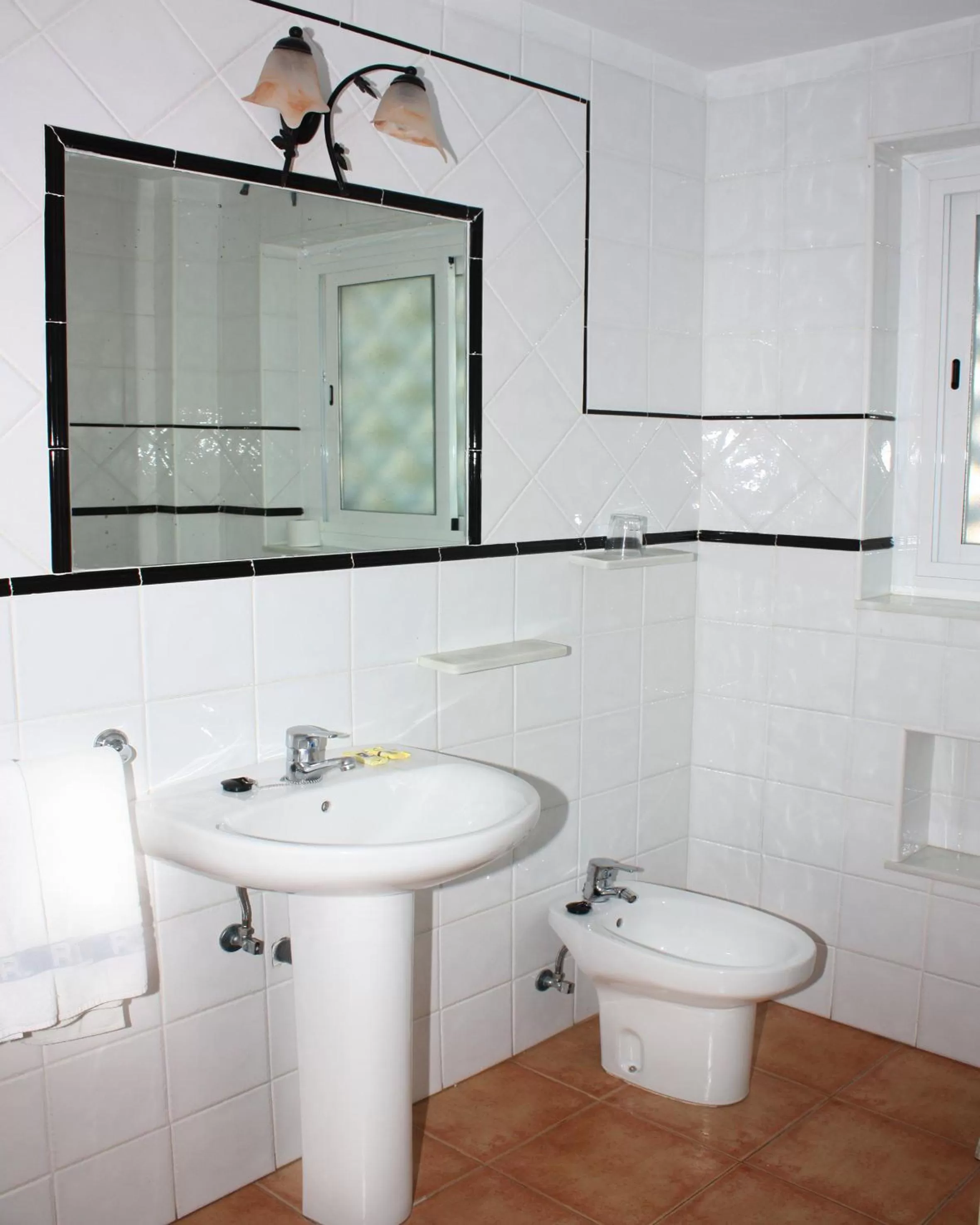 Bathroom in Hotel Residencia Miami