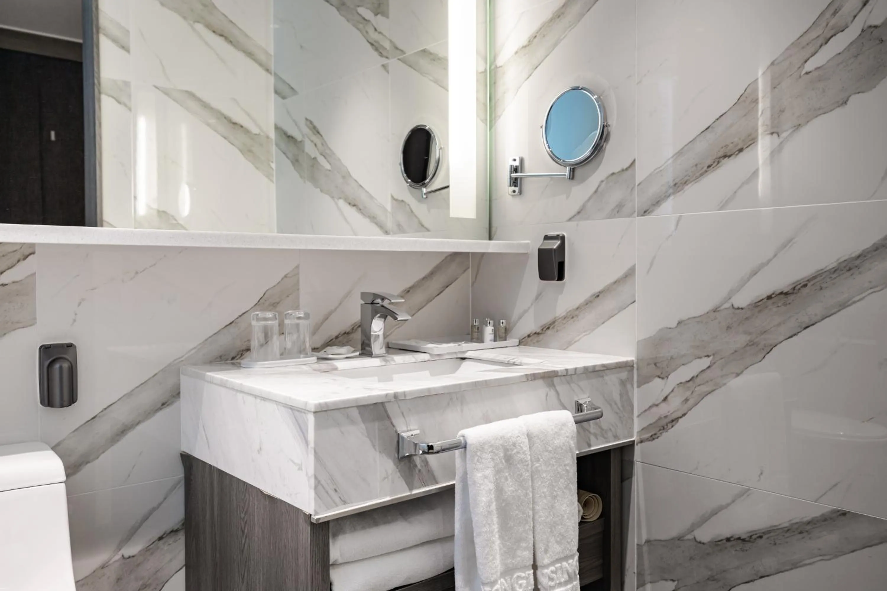 Toilet in Kent Hotel Gwangalli by Kensington