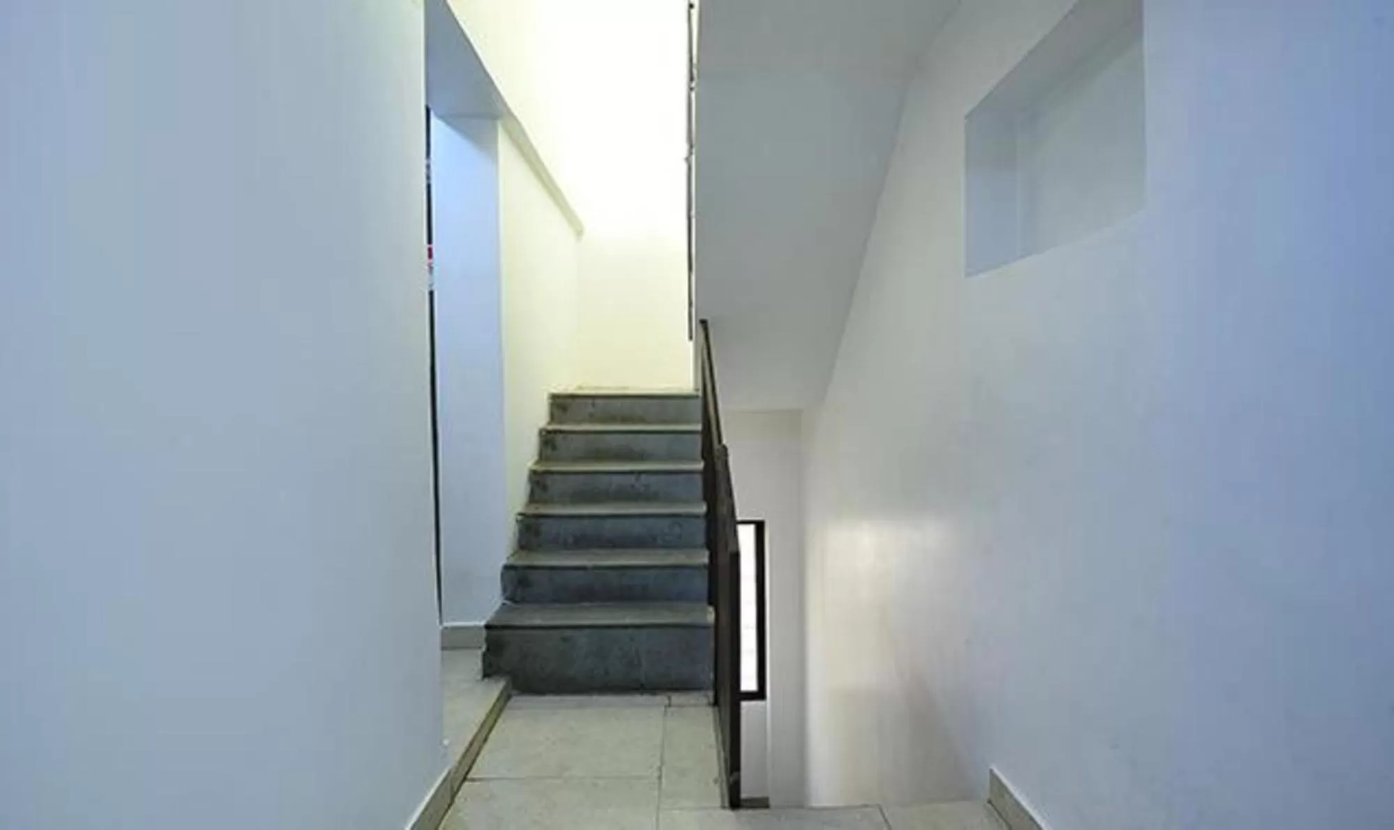 Lobby or reception in Fab Express Lloyd's Inn - Near Kodambakkam Railway Station