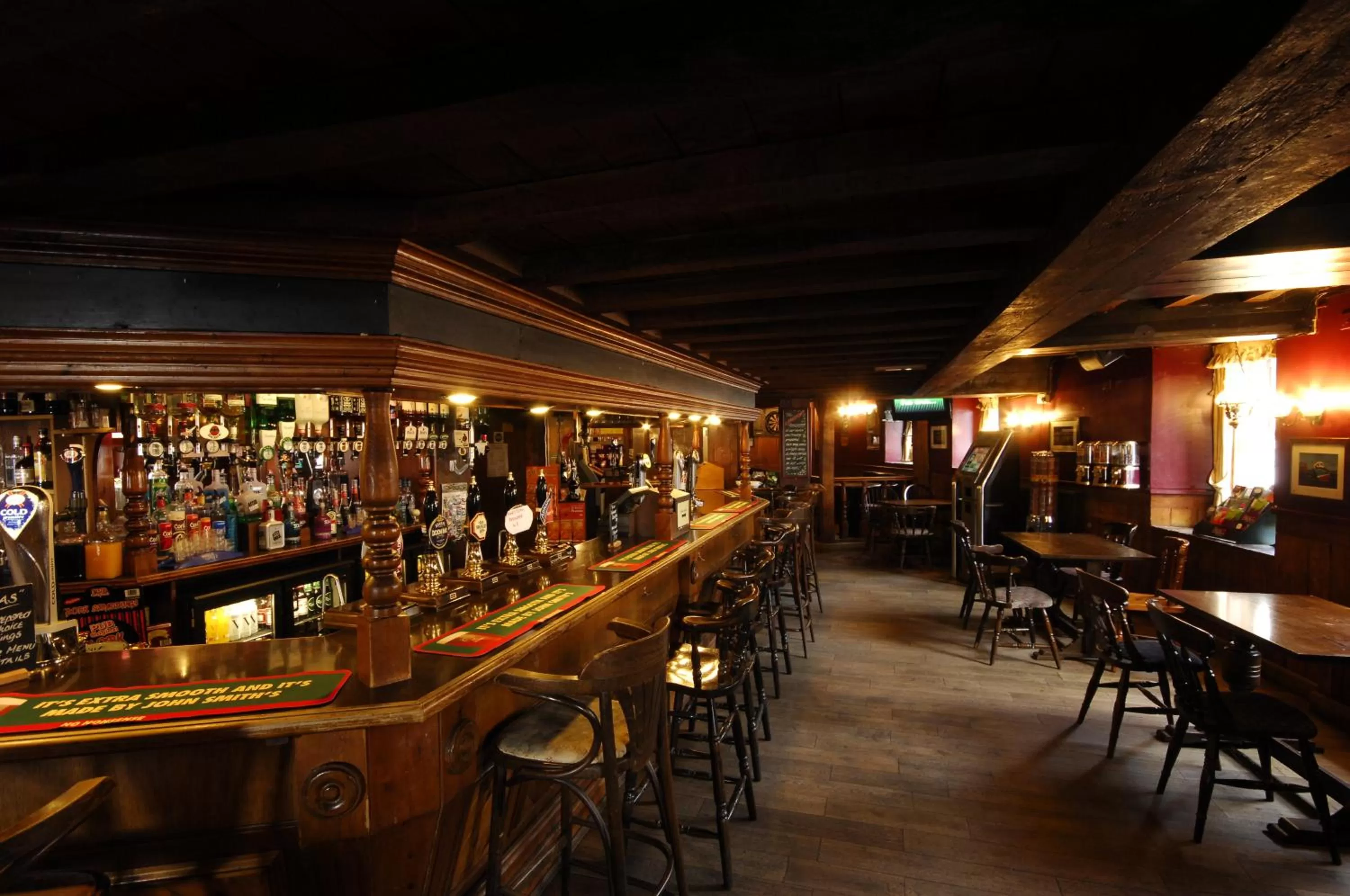 Lounge or bar in The Longboat Inn