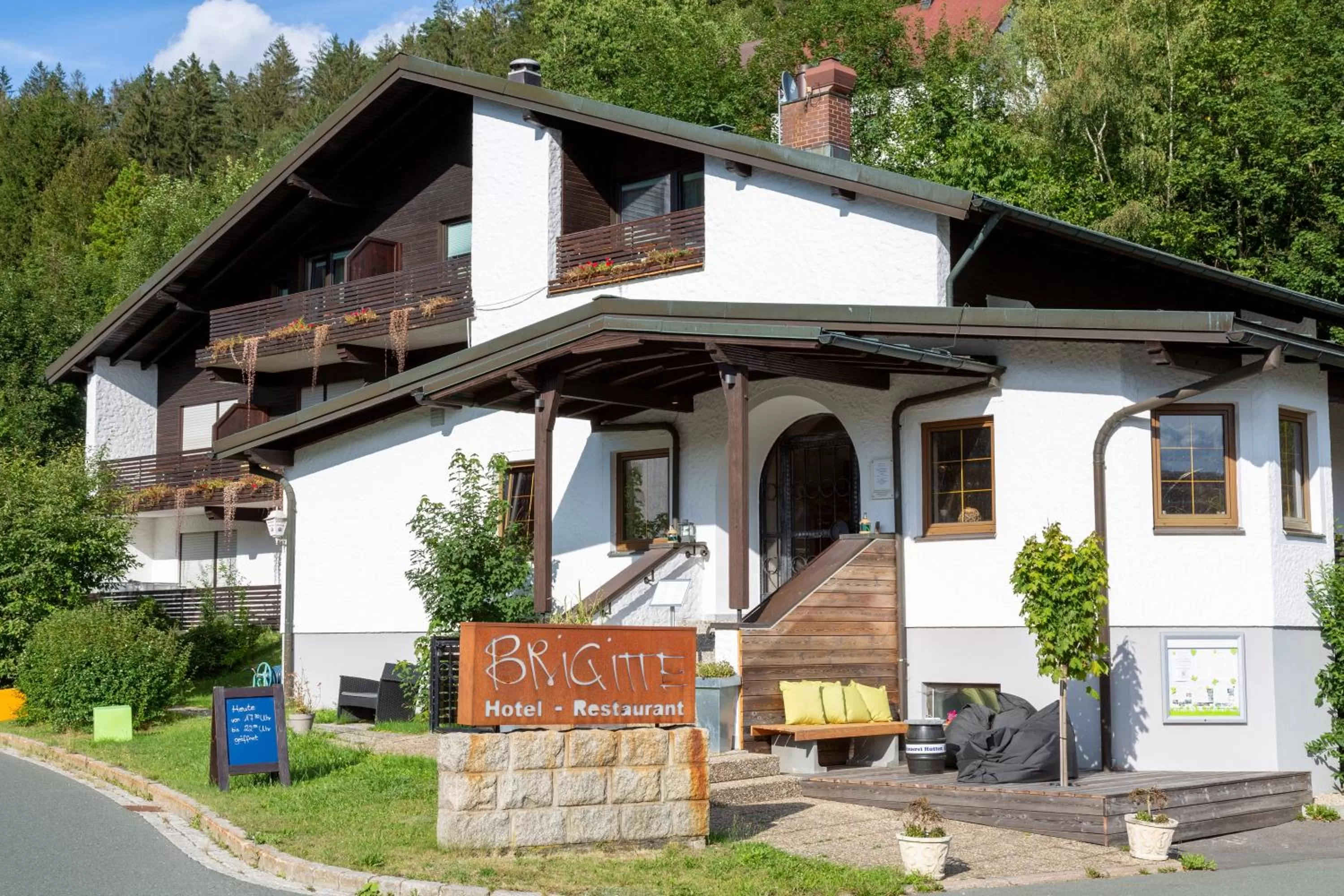 Property building in Hotel Restaurant Brigitte