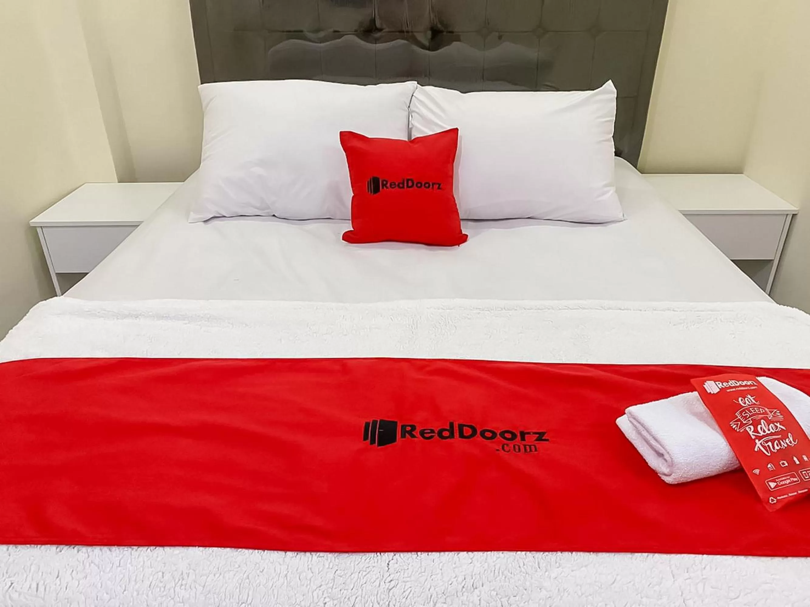 Bed in RedDoorz Syariah near PKOR Lampung