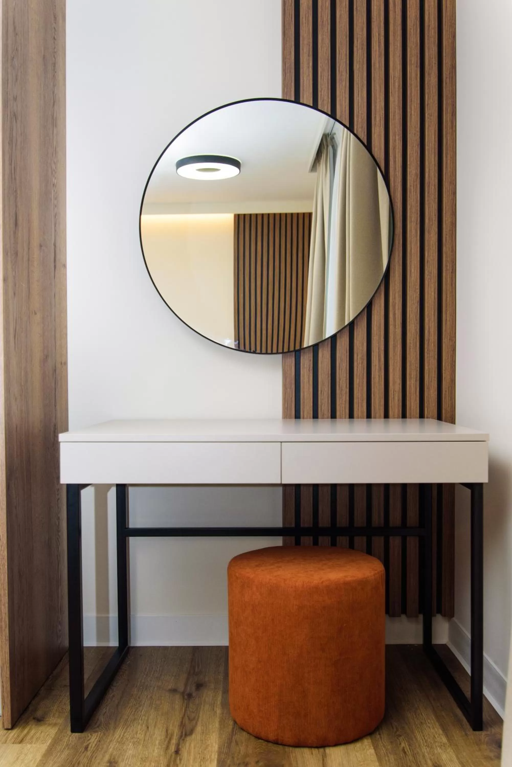 hair dresser in Hotel TwentyFour Living