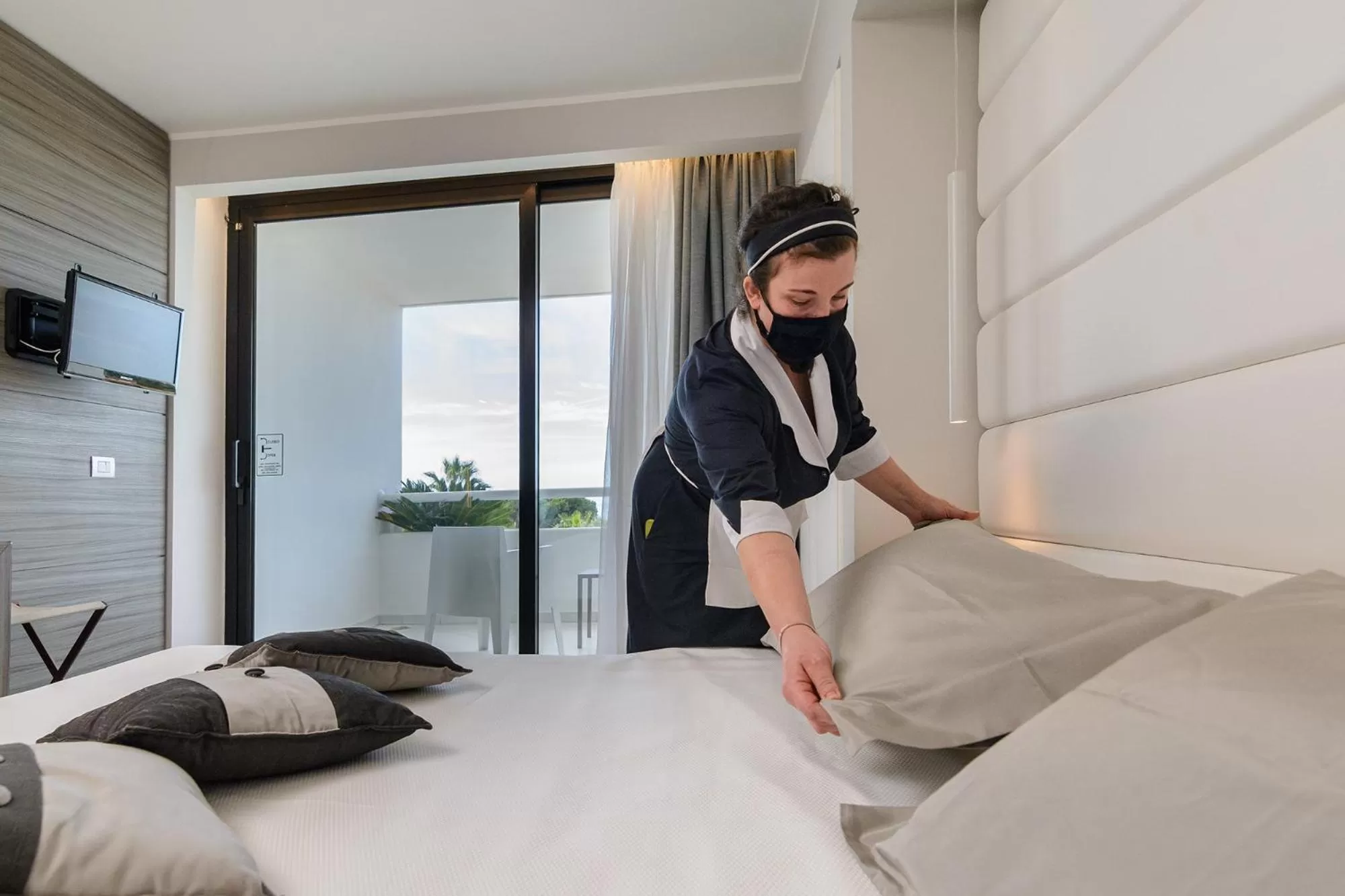 Staff, Bed in Mec Paestum Hotel