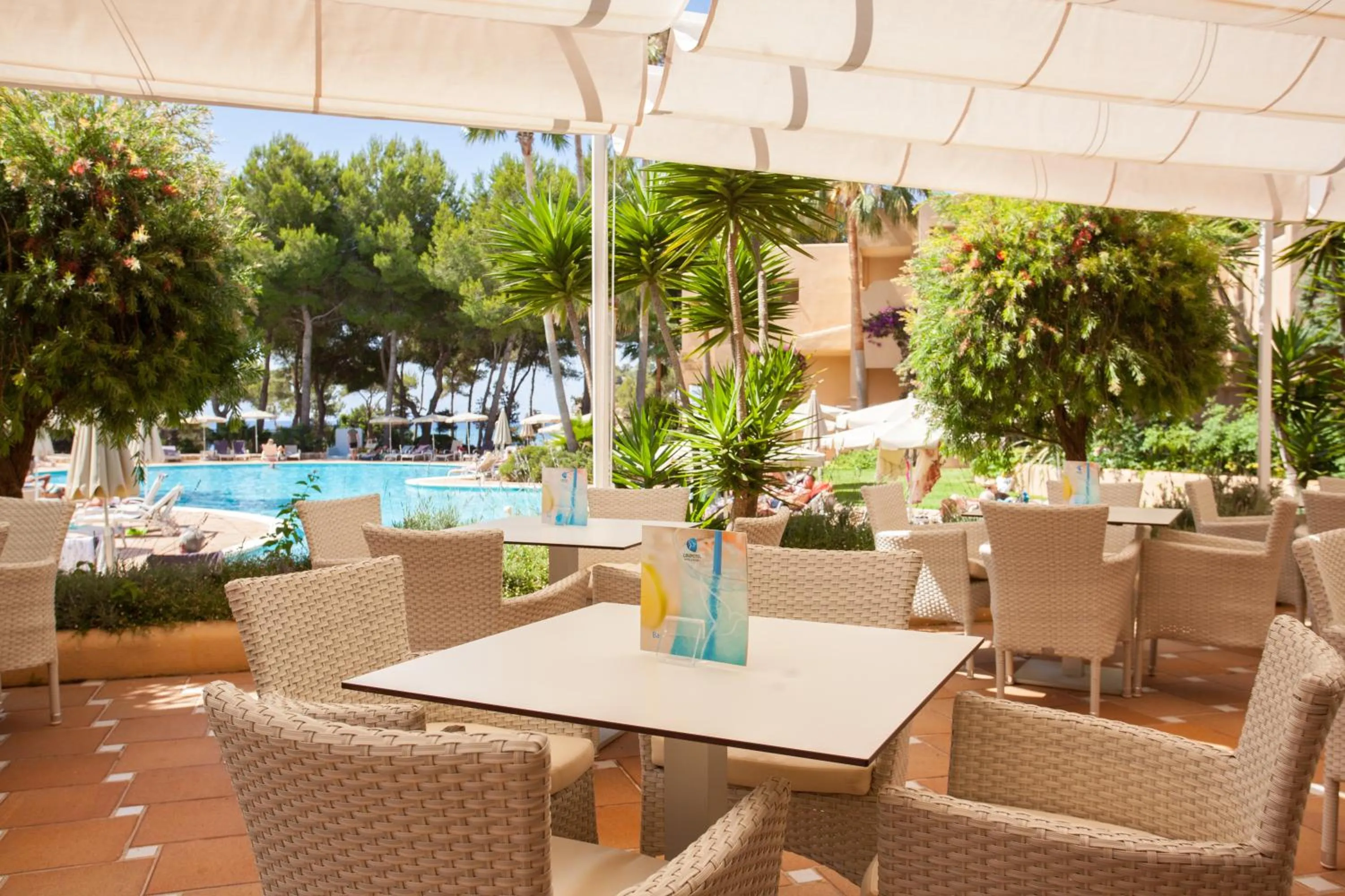 Lounge or bar in Grupotel Santa Eulària & Spa - Adults Only
