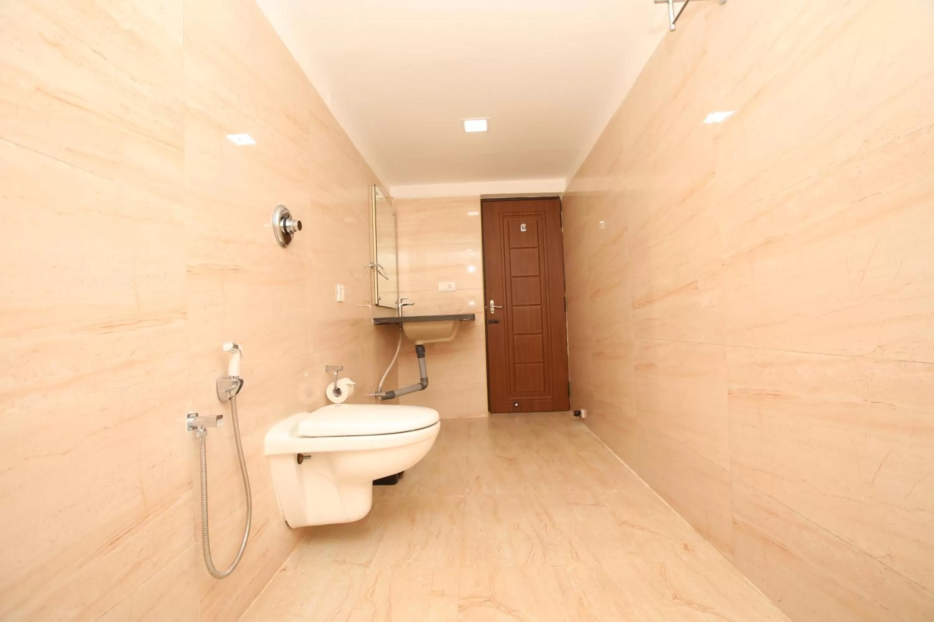 Bathroom in Hotel Golden Gateway