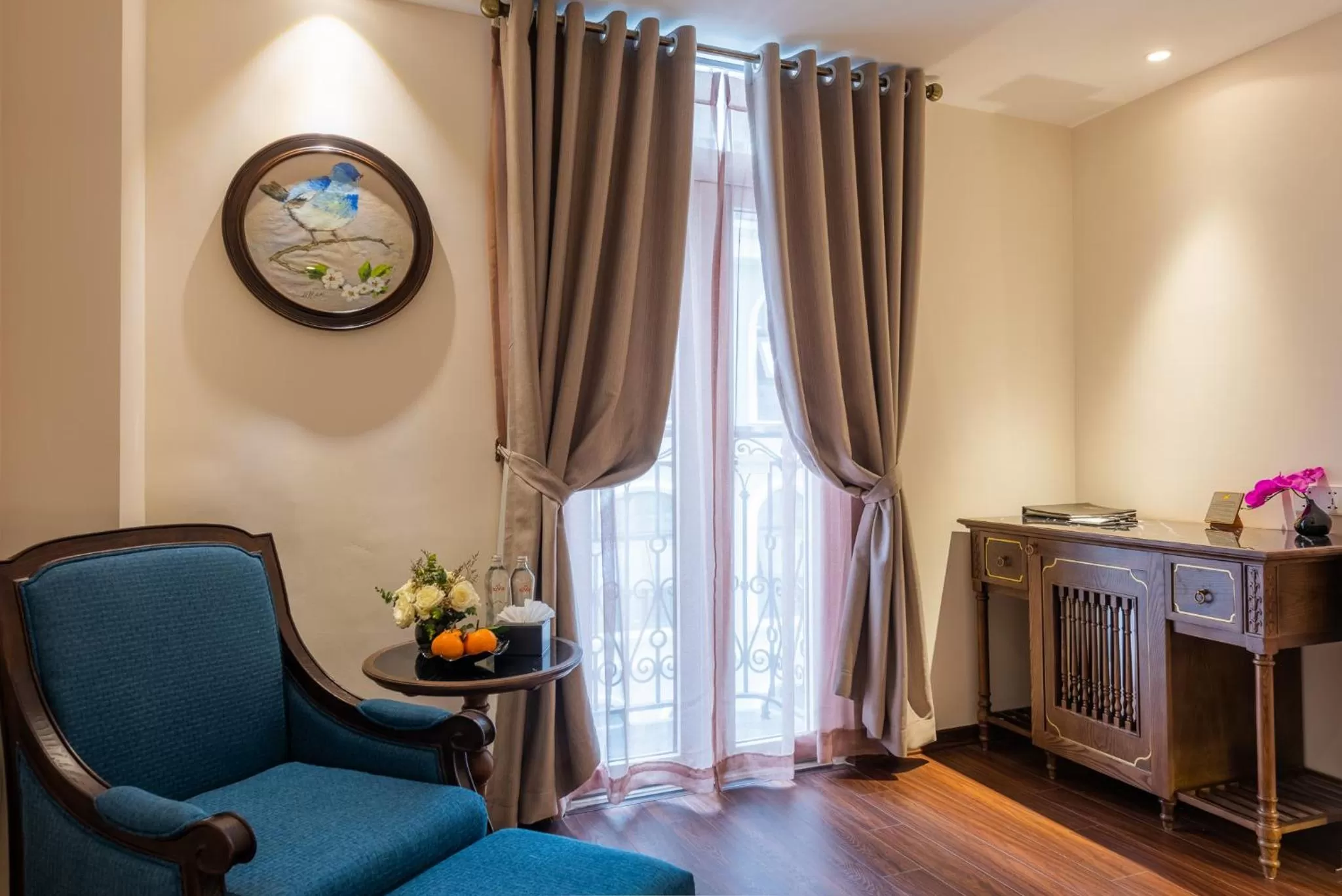 Seating area in Hanoi Tirant Hotel