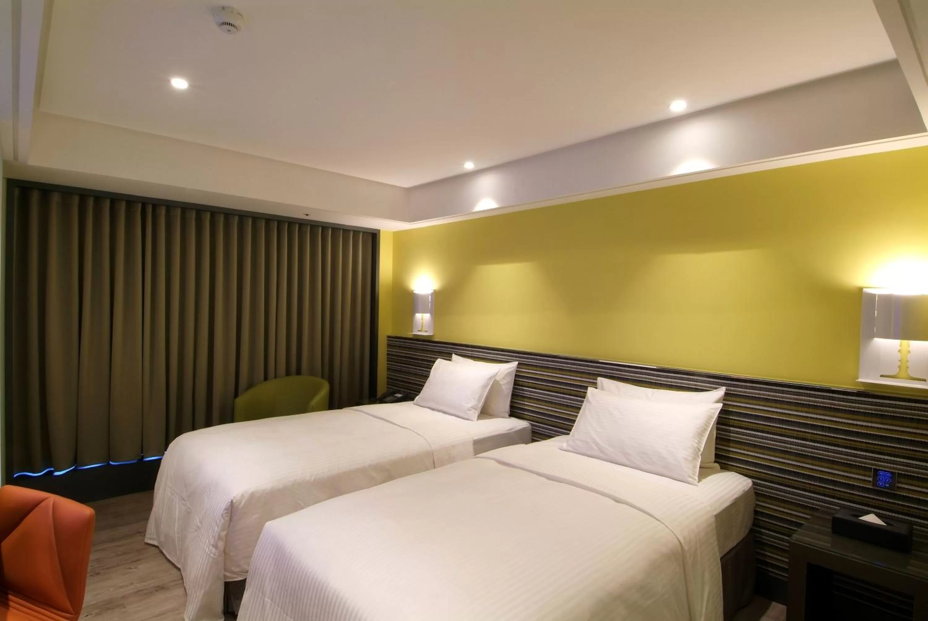 Photo of the whole room, Bed in The Cloud Hotel