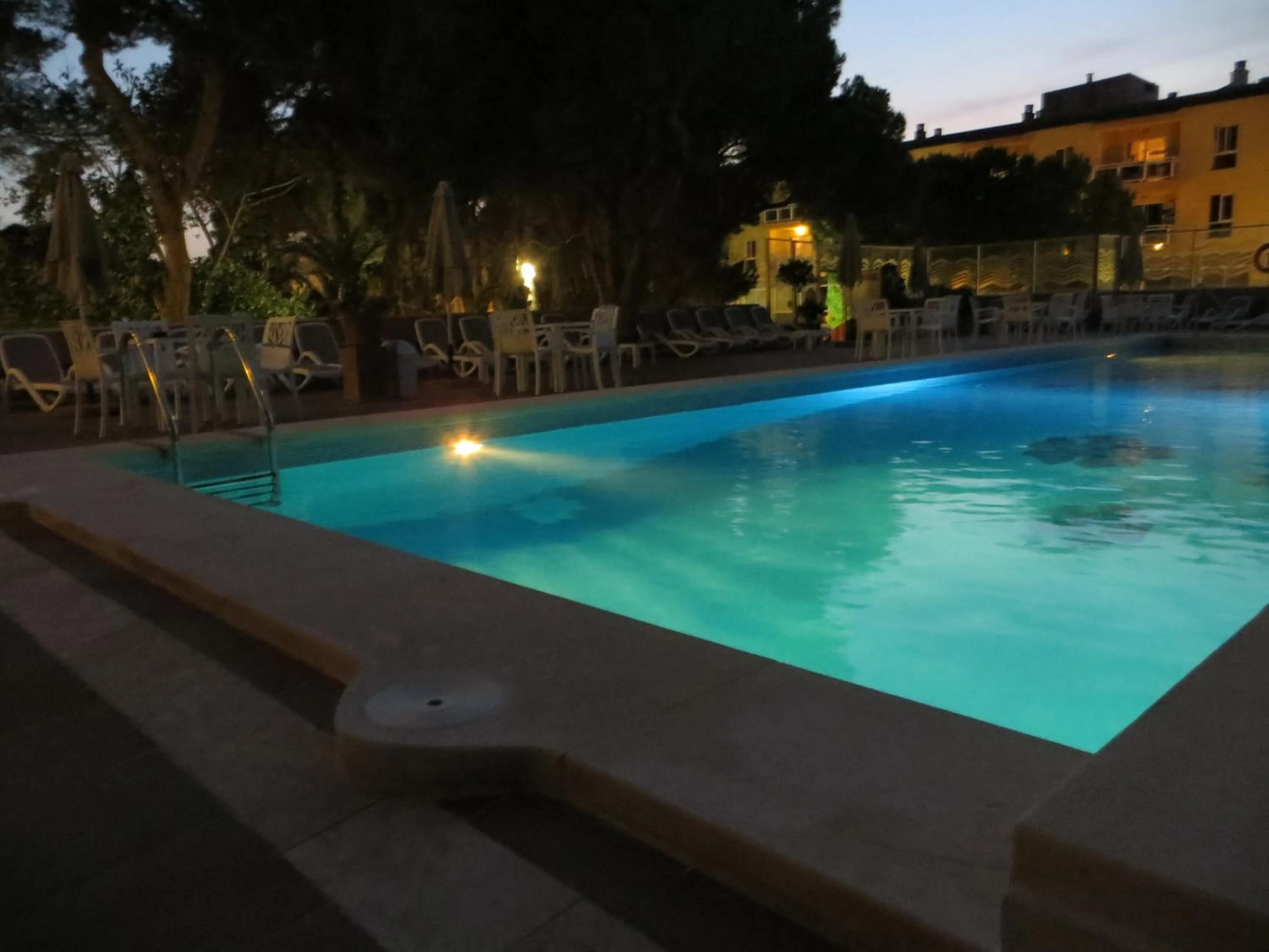 Swimming pool in Hotel Baviera