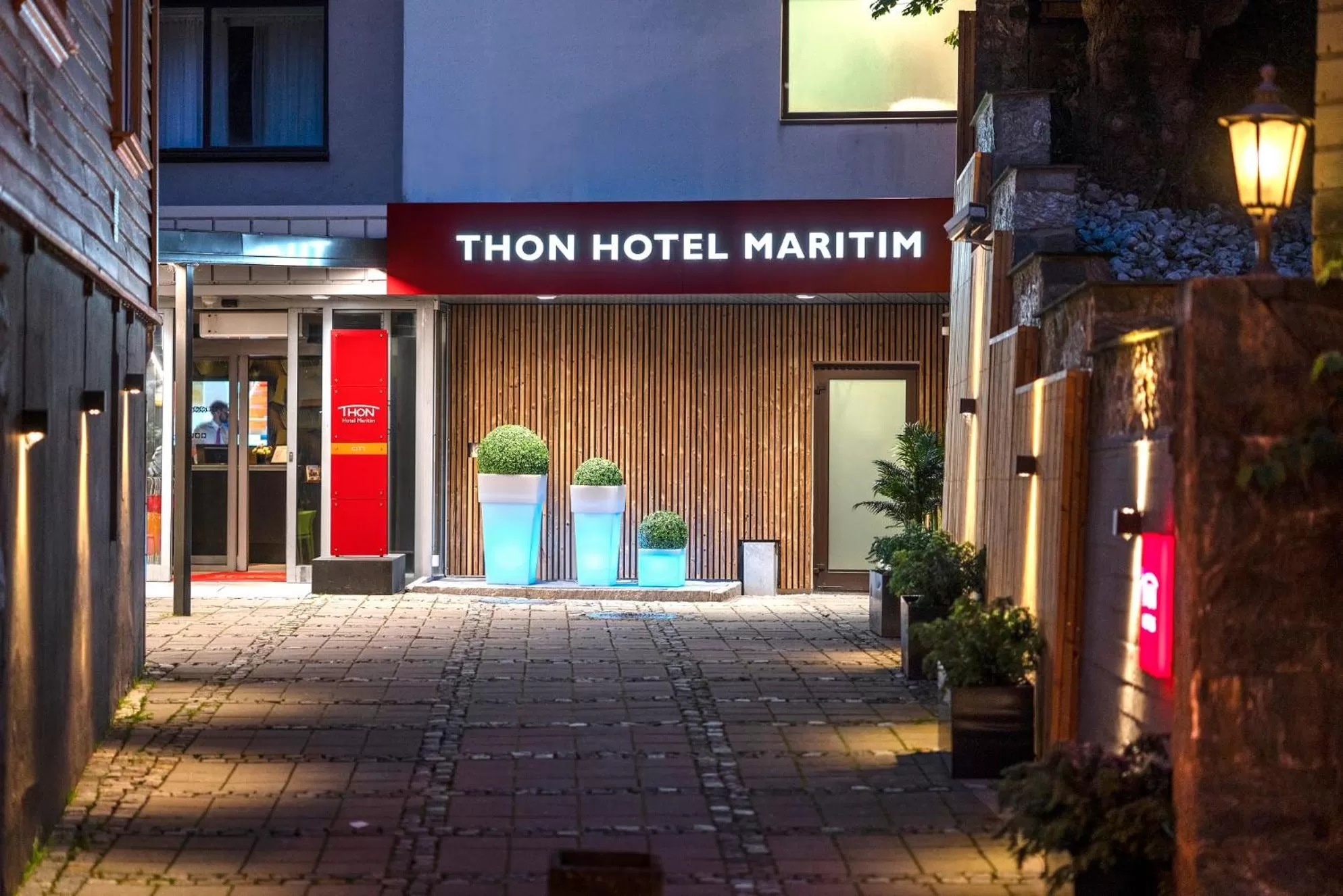 Facade/entrance in Thon Hotel Maritim