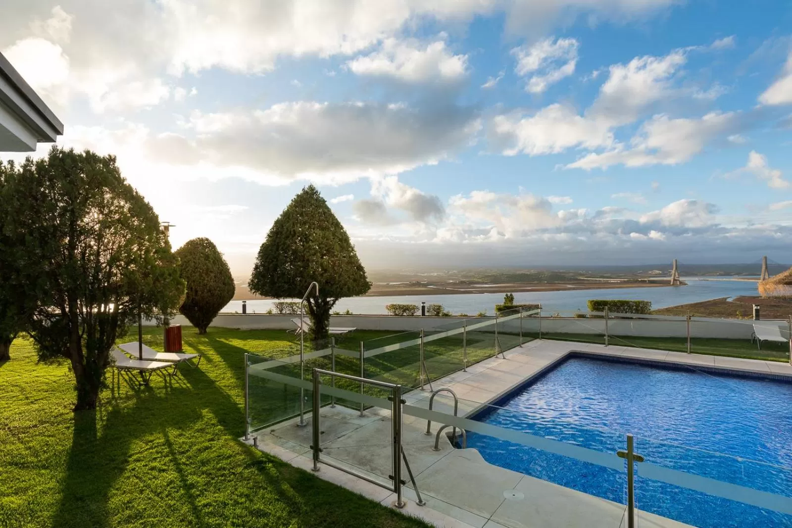 Pool view in Parador de Ayamonte