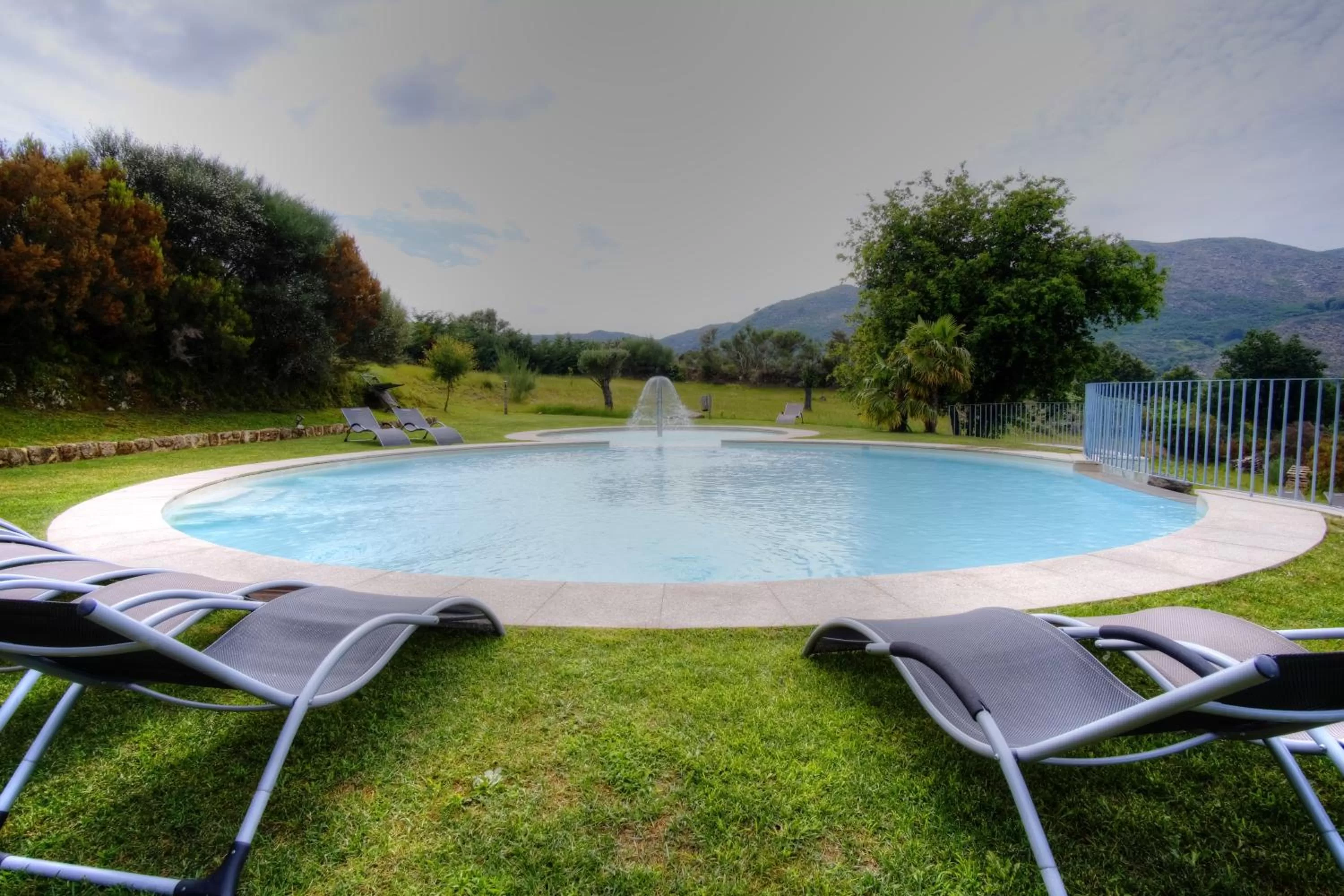 Pool view, Swimming Pool in Eco-Bungalow