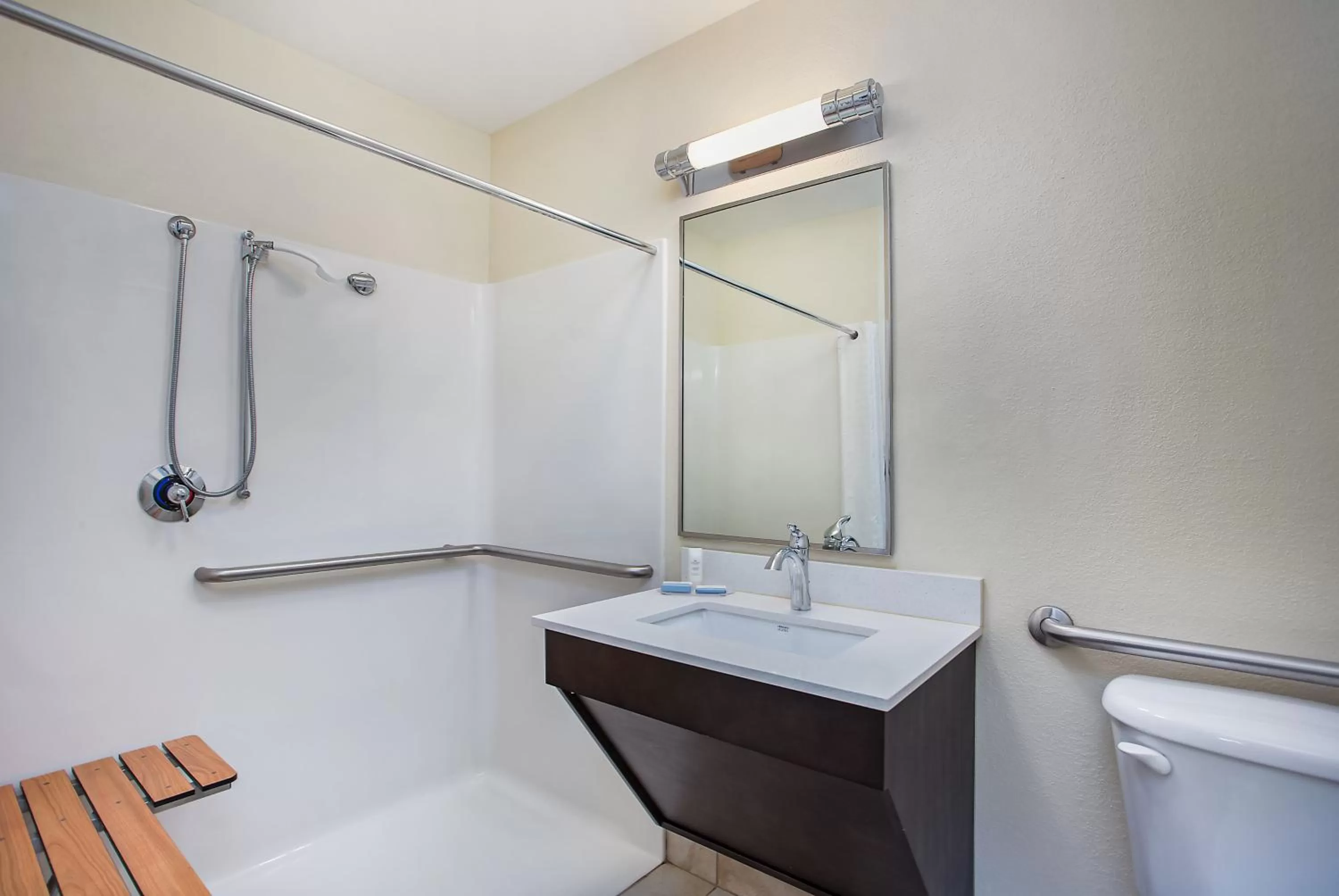 Bathroom in Candlewood Suites Bowling Green by IHG