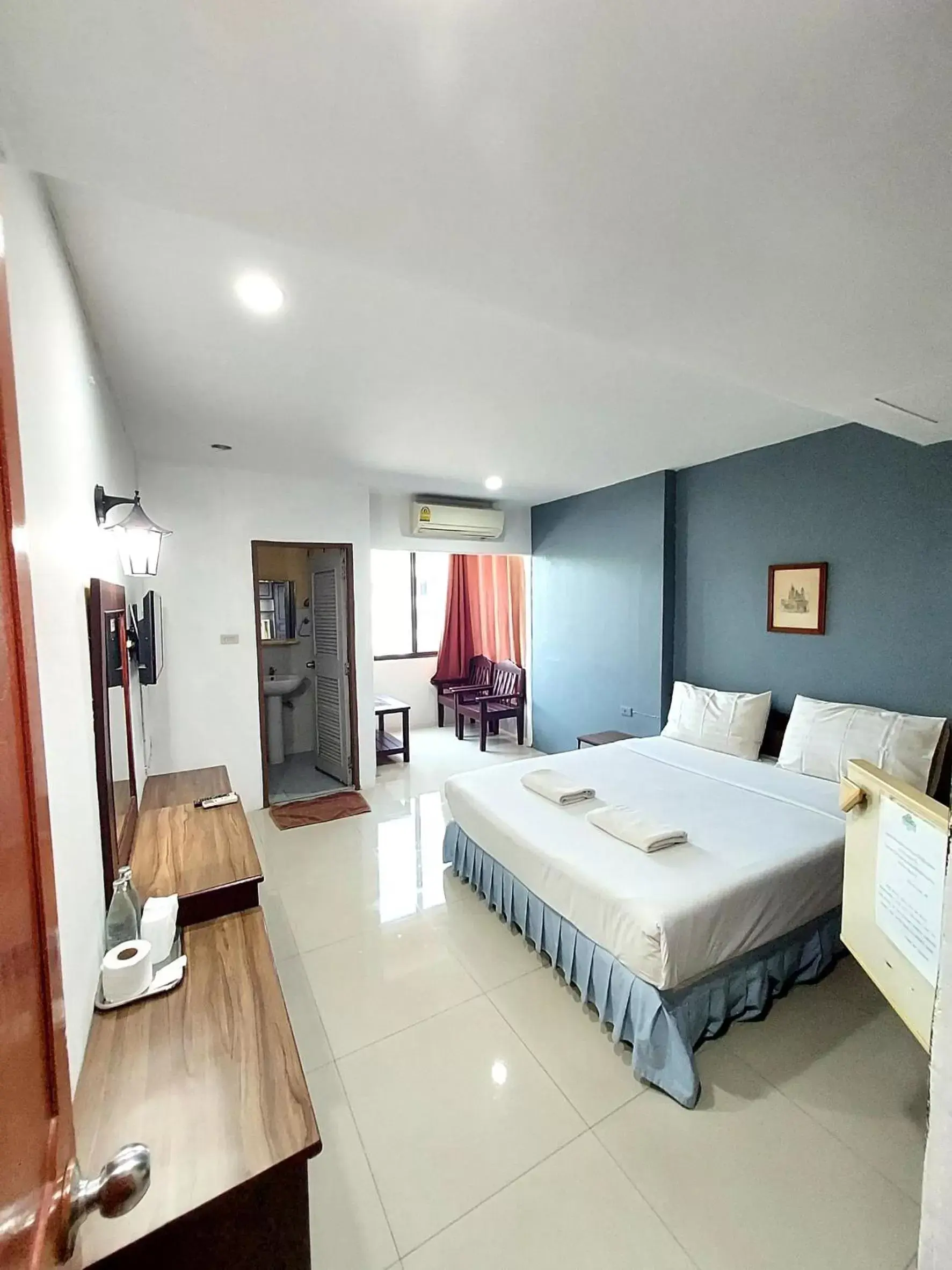 Superior Double or Twin Room in Traveller Inn Hotel Superior Double or Twin Room in Traveller Inn Hotel