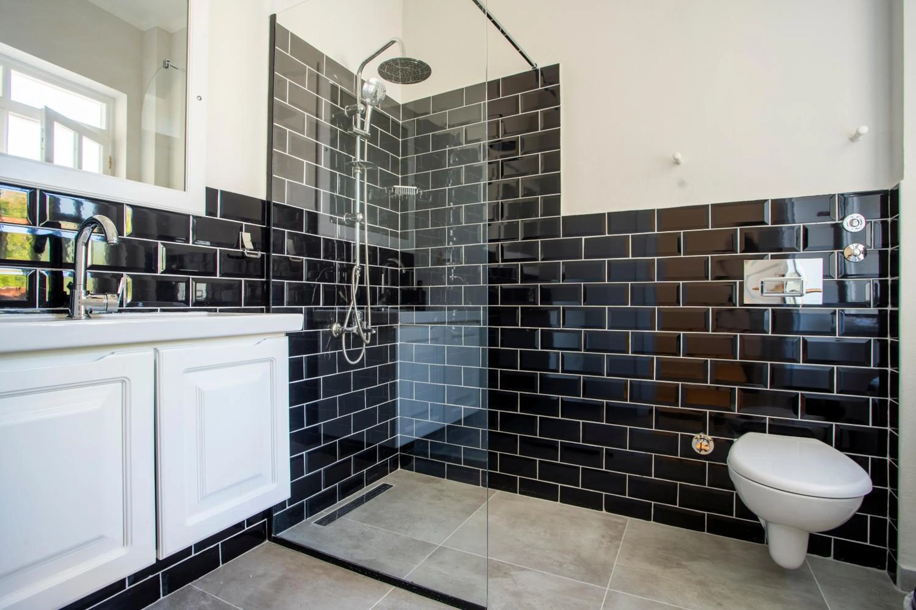 Shower in House of Good Things