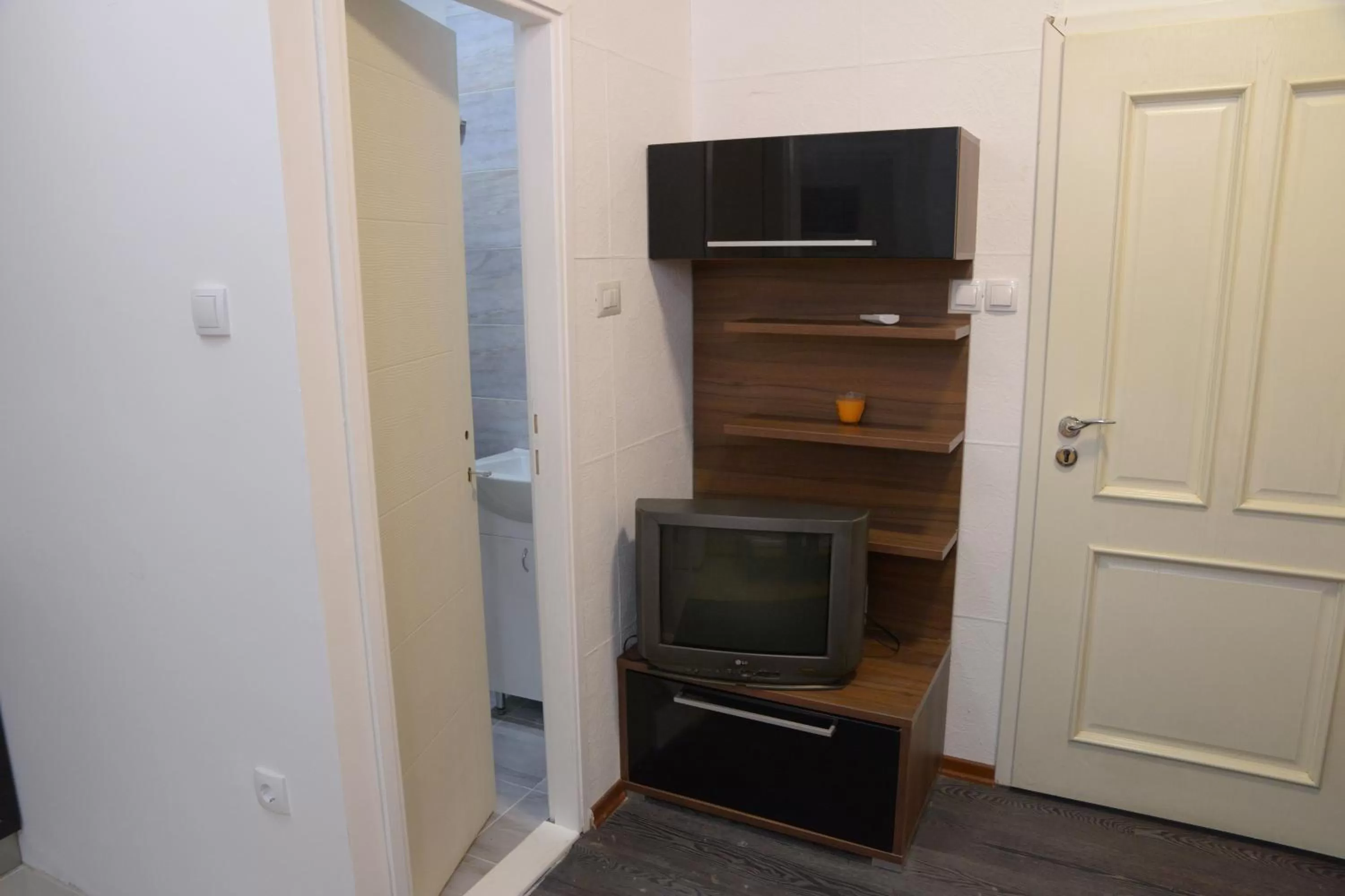 Guest House GOLDEN COIN