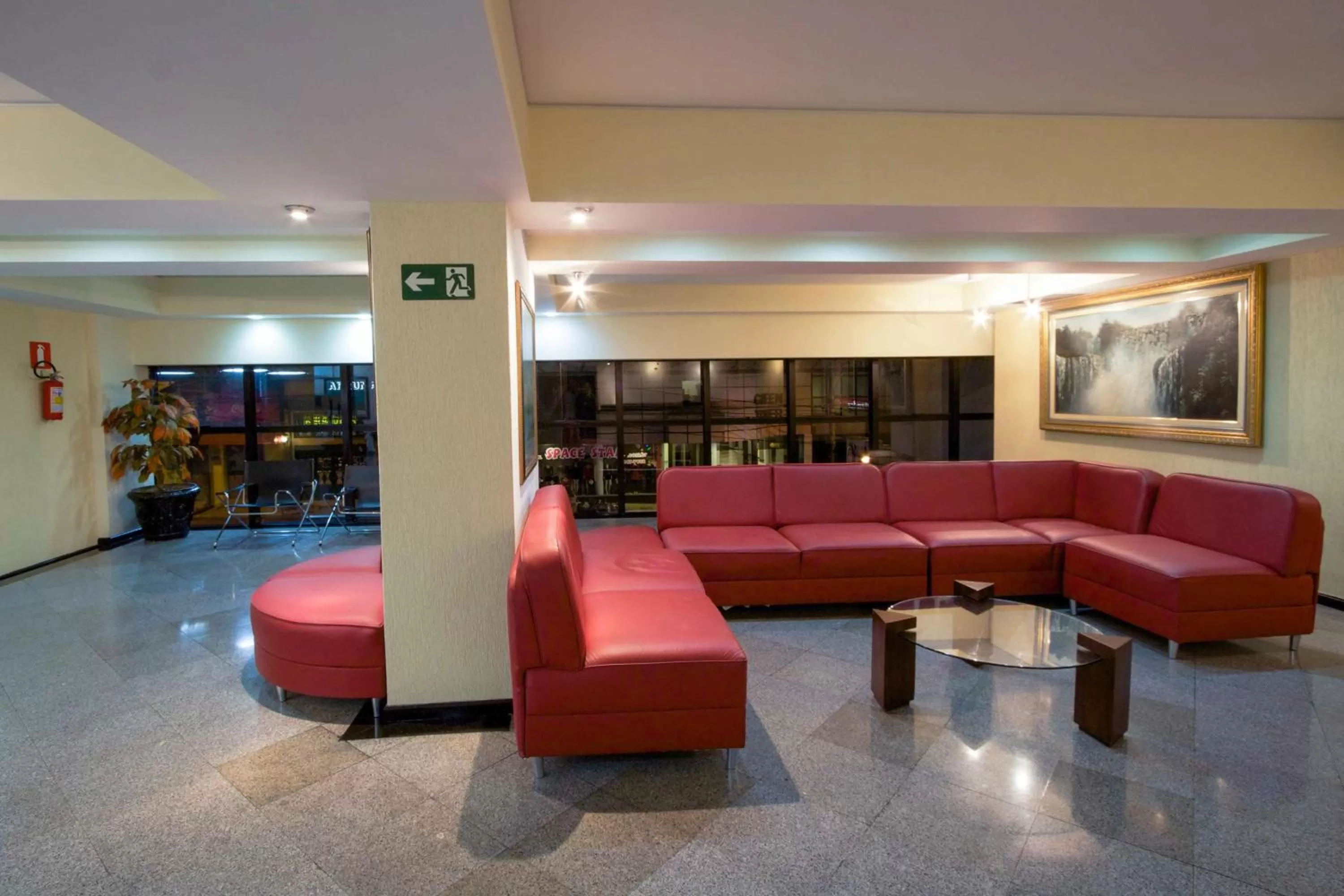 Lobby or reception in Bristol Metropolitan Curitiba Centro