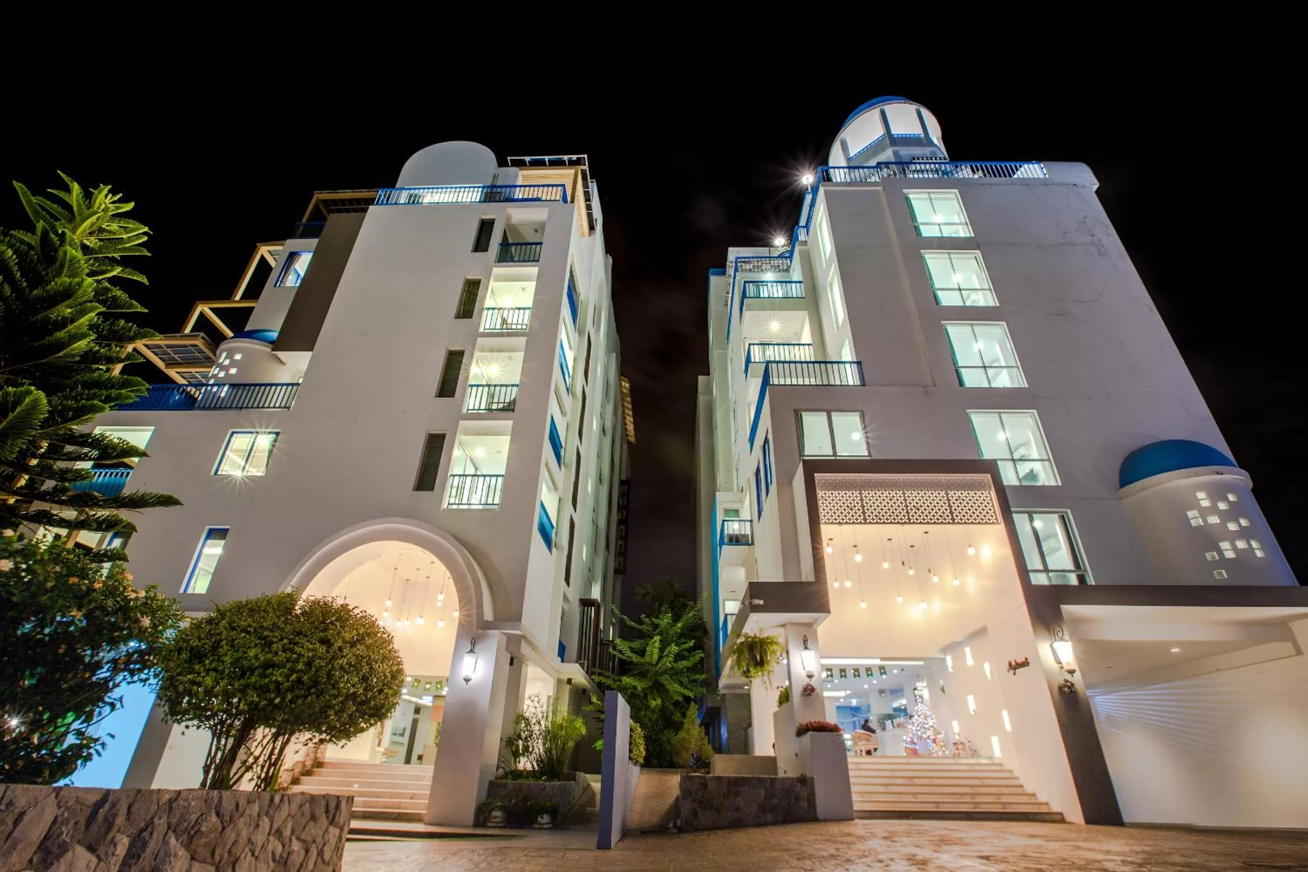 Facade/entrance in Costa Beach Residence & Jacuzzi