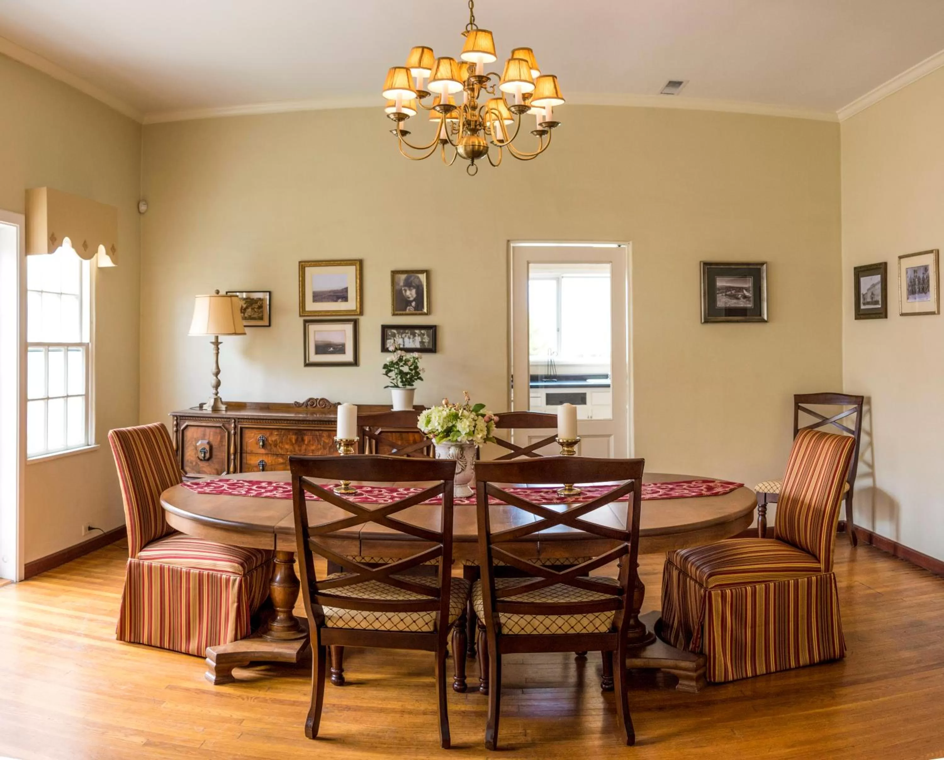 Dining area in La Villa de Adelina