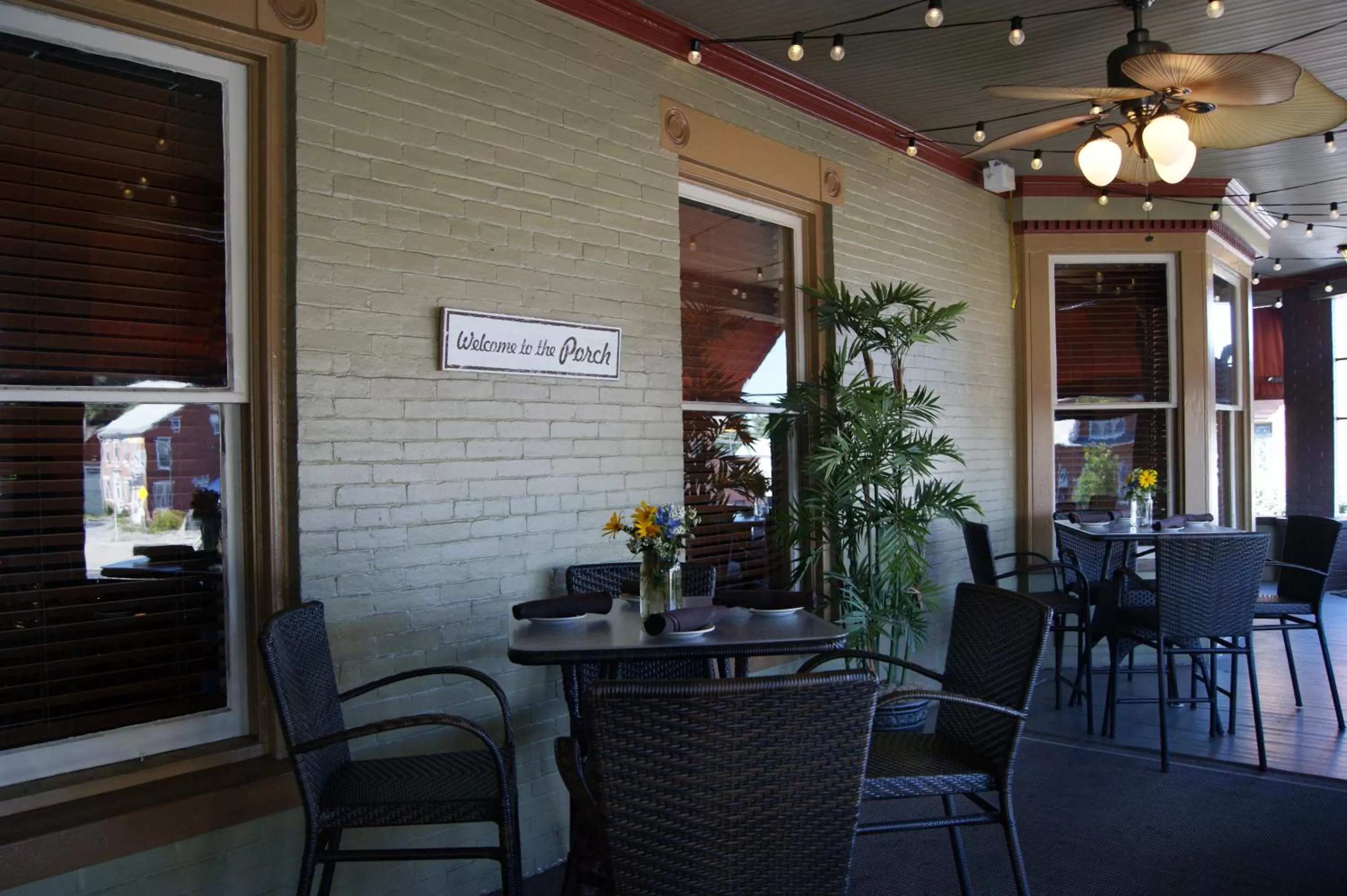 Property building in Altland House Inn & Suites