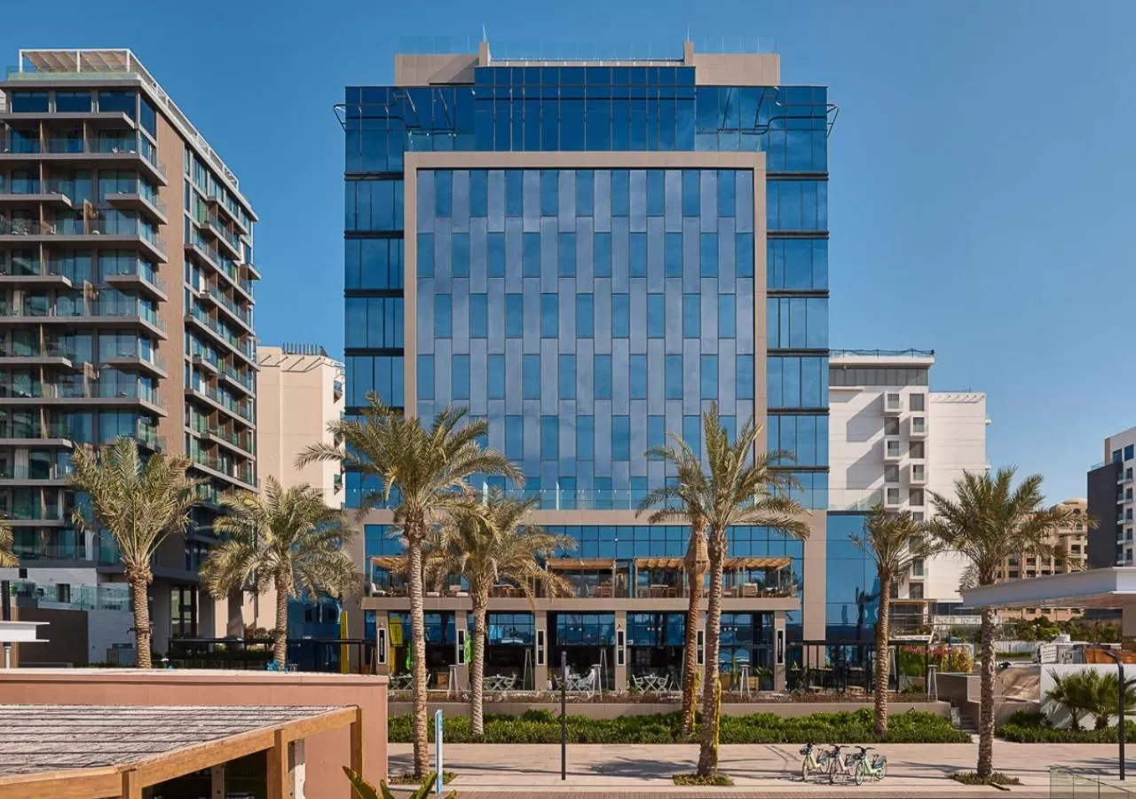 Facade/entrance in voco Dubai The Palm by IHG