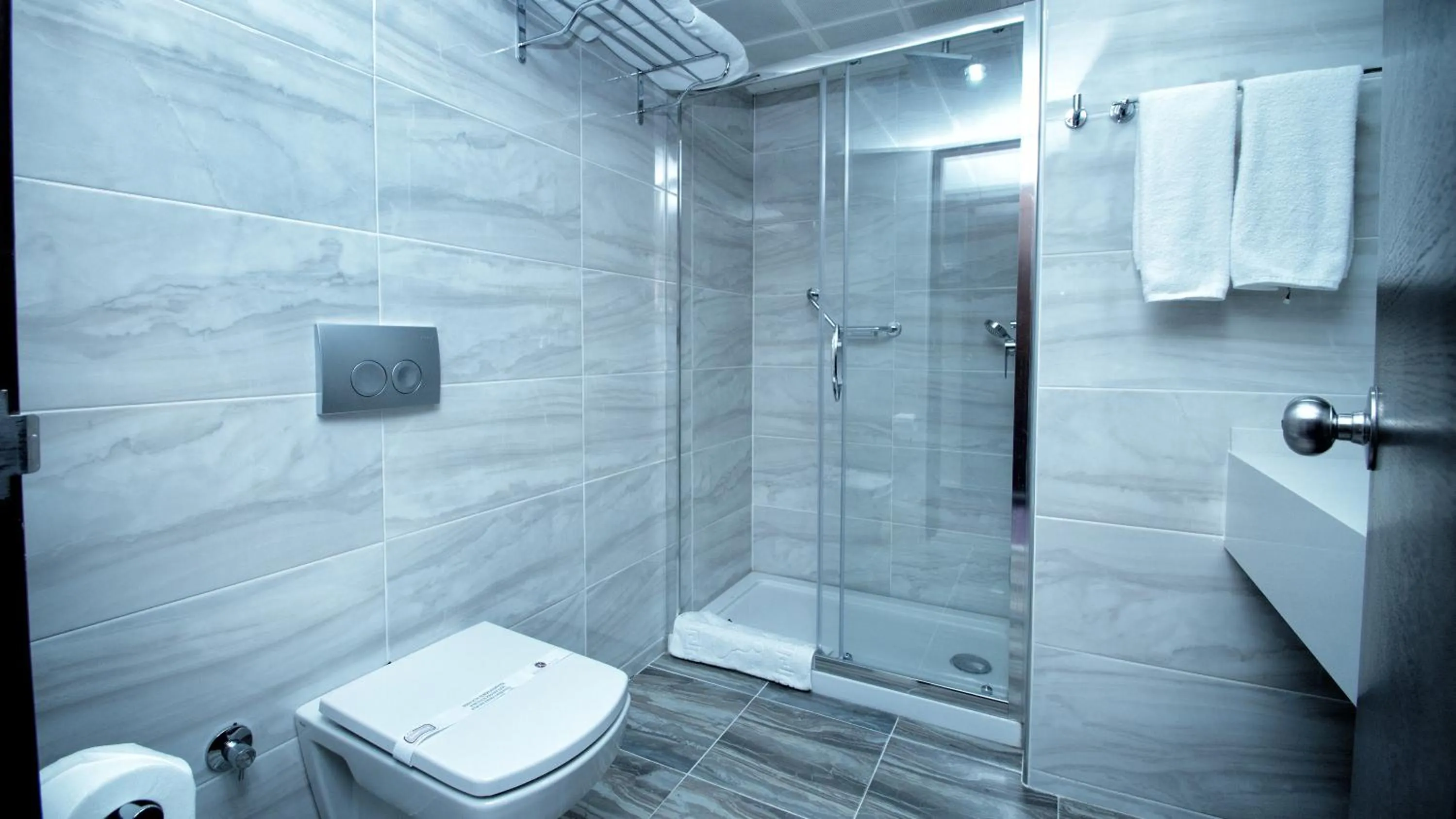 Bathroom in Kaya Prestige Oteli