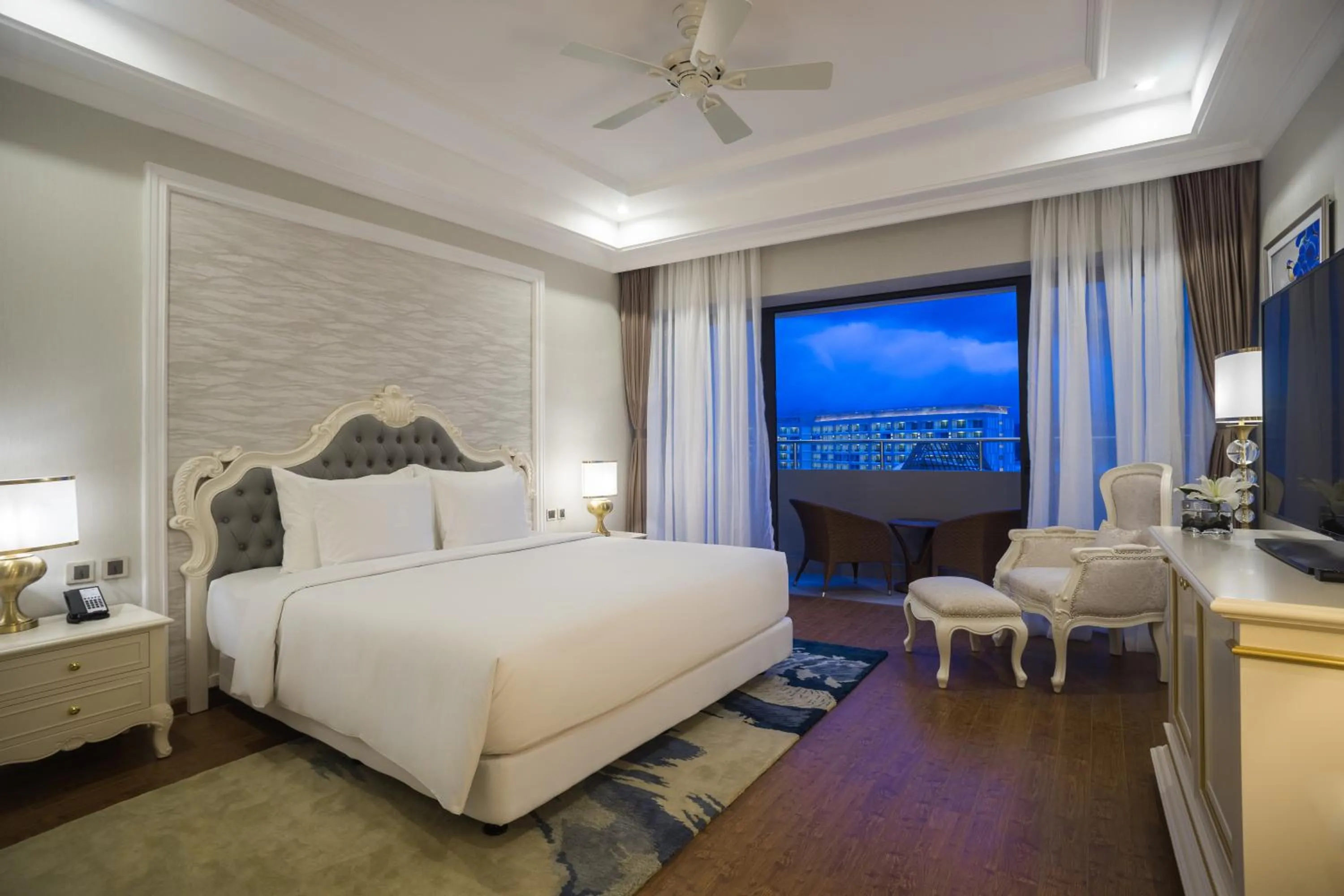 Bed in Radisson Blu Resort Phu Quoc