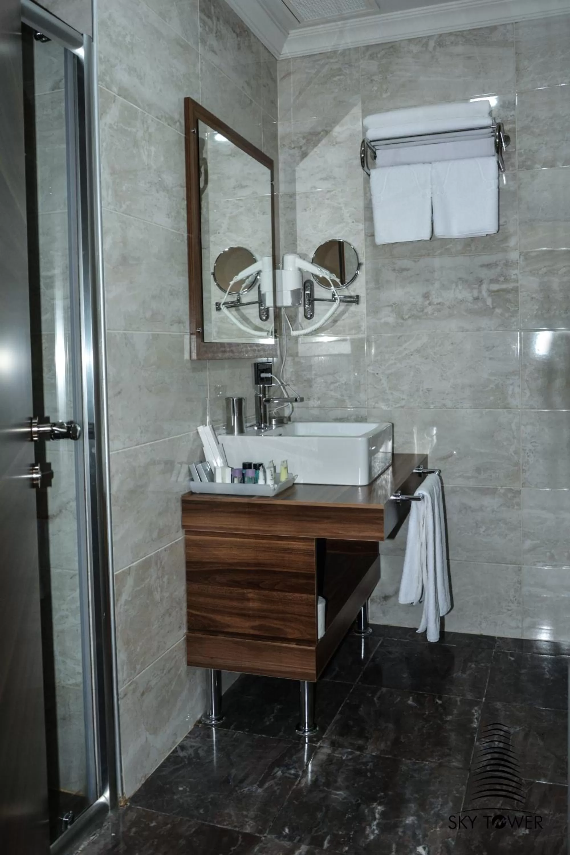 Bathroom in Sky Tower King Hotel