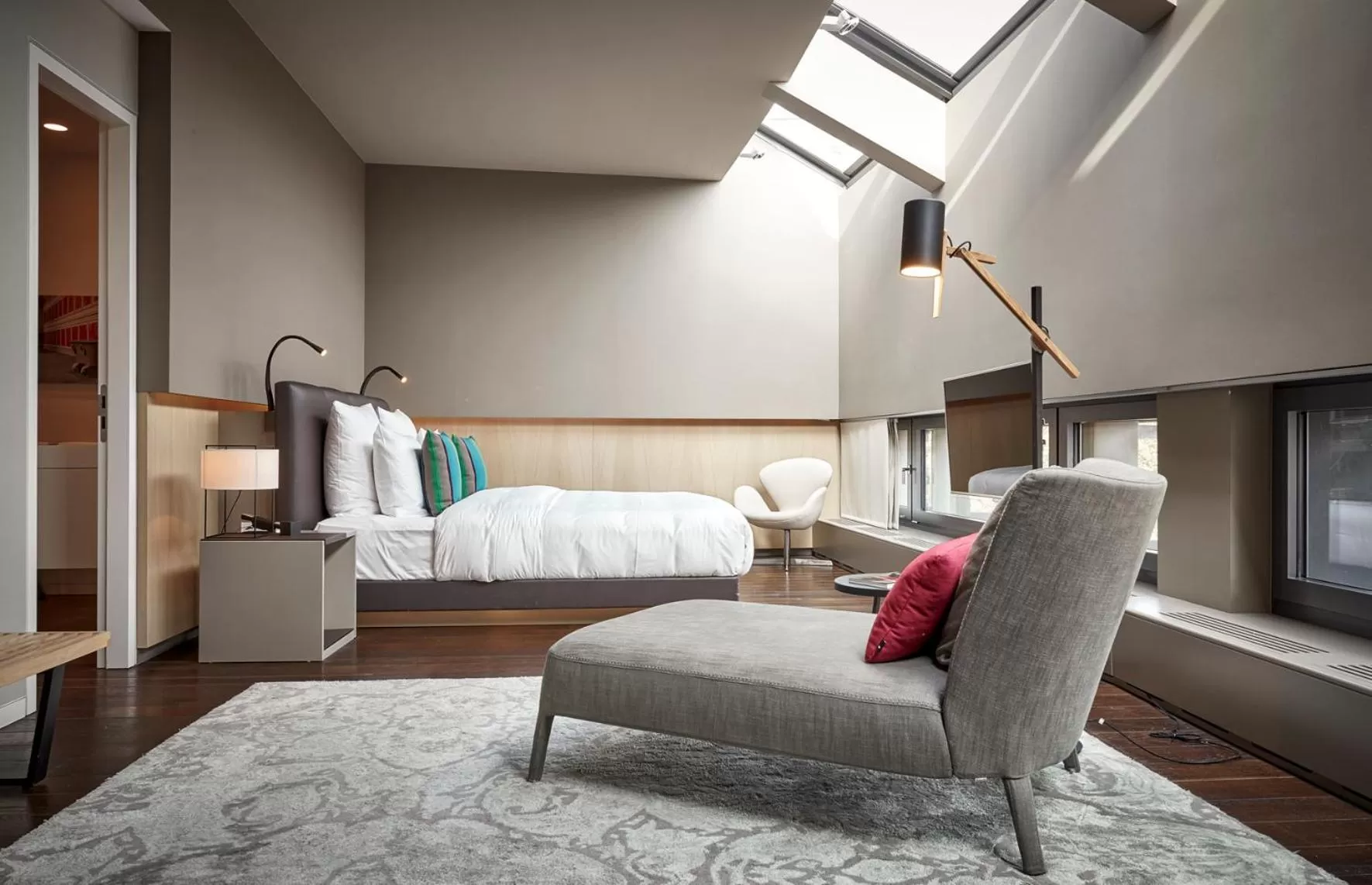 Bathroom, Bed in SO/ Berlin Das Stue