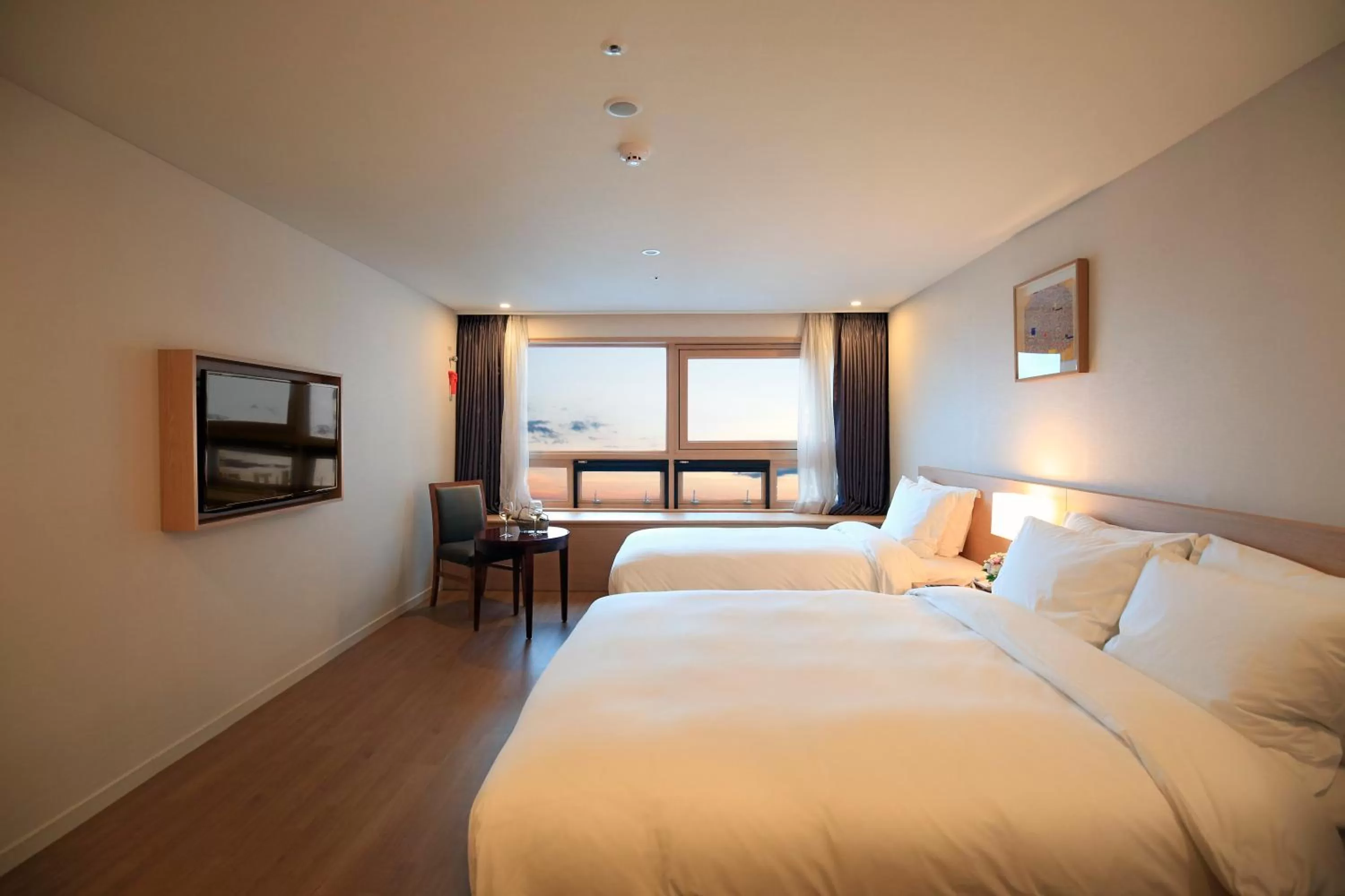 Bed in Best Western Jeju Hotel