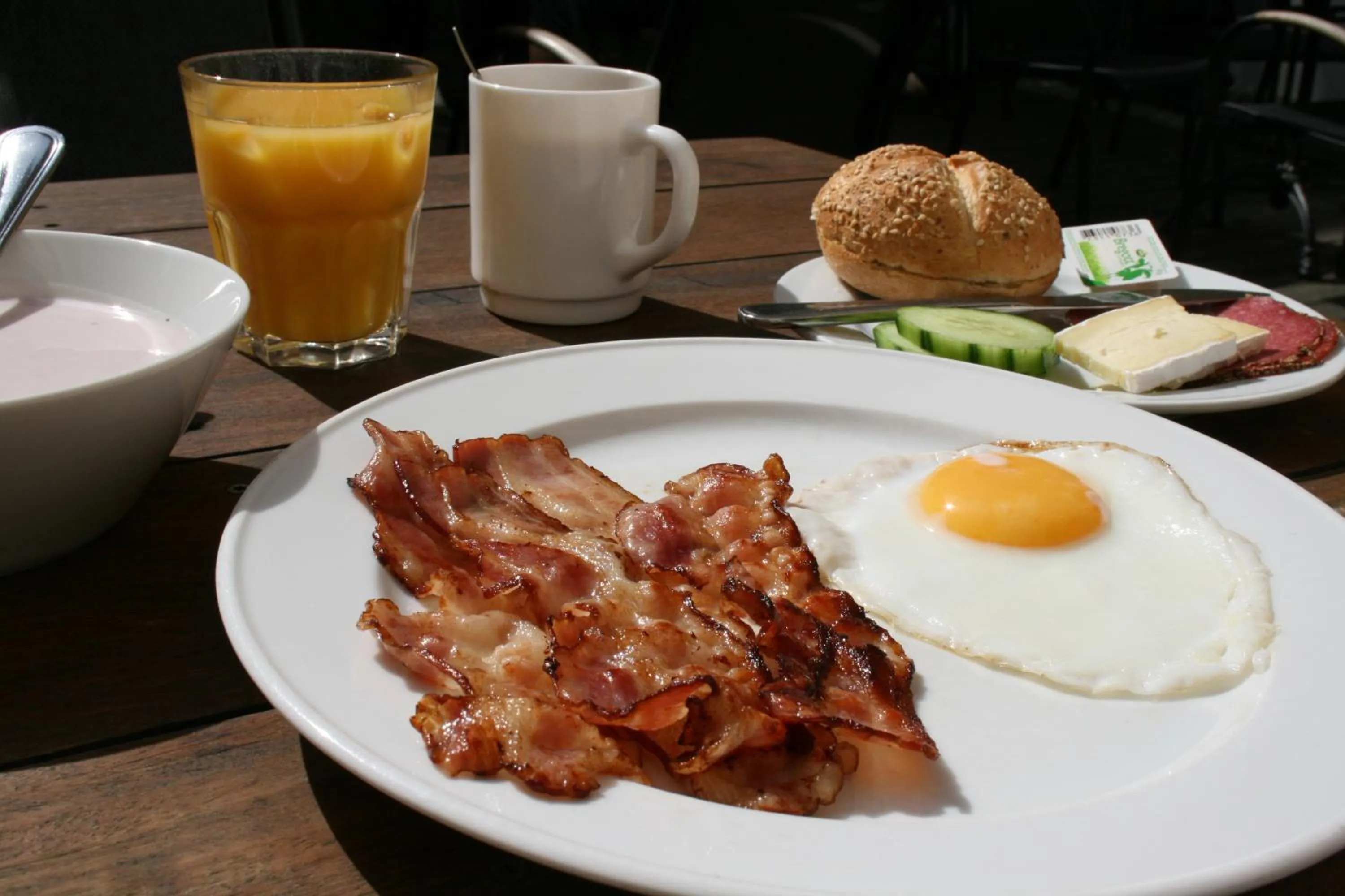 Restaurant/places to eat in City Hotell Avenyn