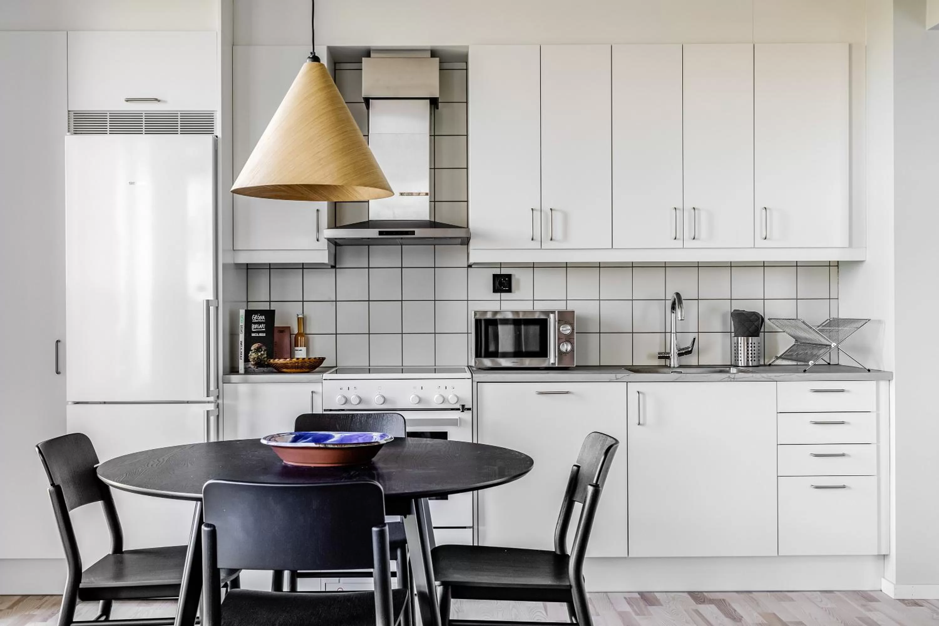 Kitchen or kitchenette in Comfort Hotel Solna Arenastaden