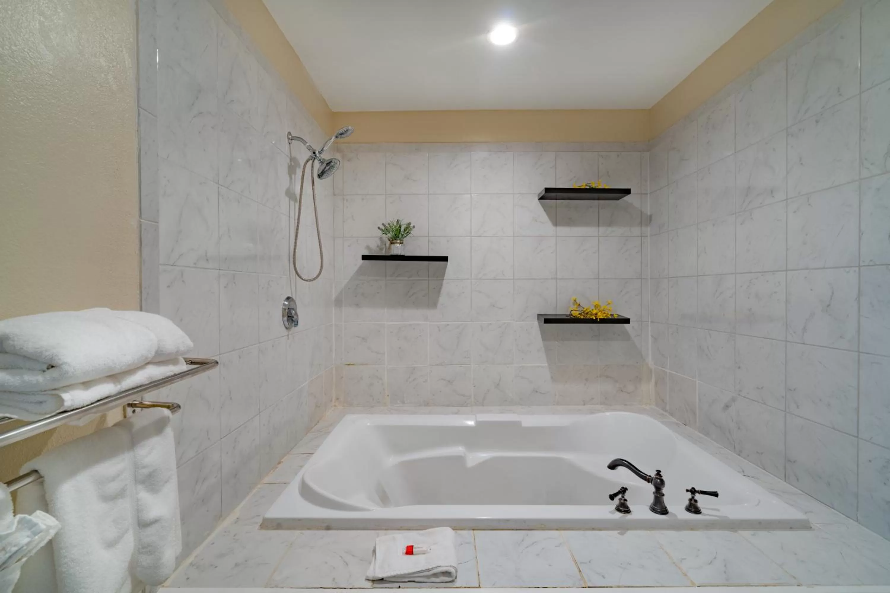 Hot Tub in Baymont by Wyndham Hinesville Fort Stewart Area