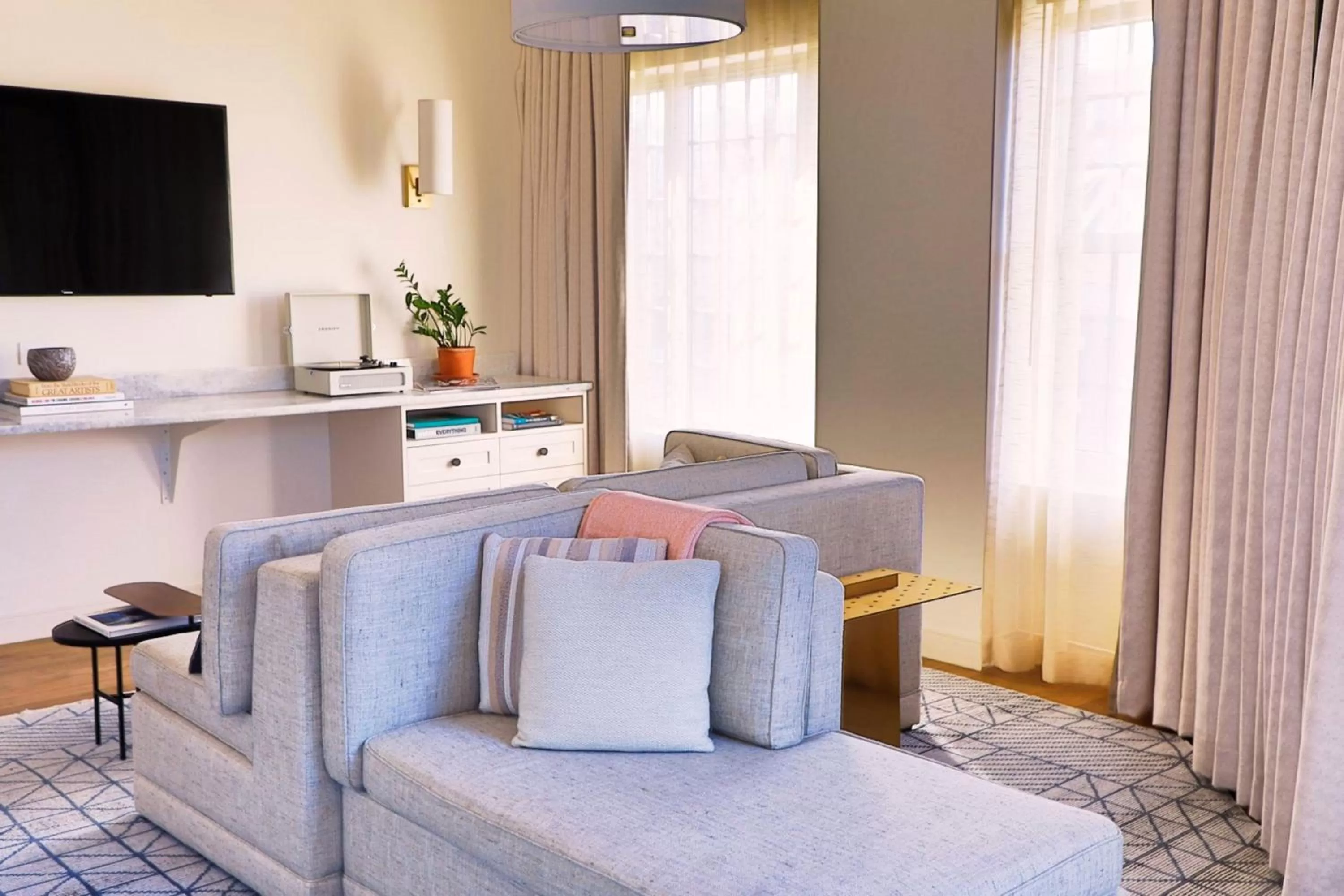 Living room in The Alida, Savannah, a Tribute Portfolio Hotel