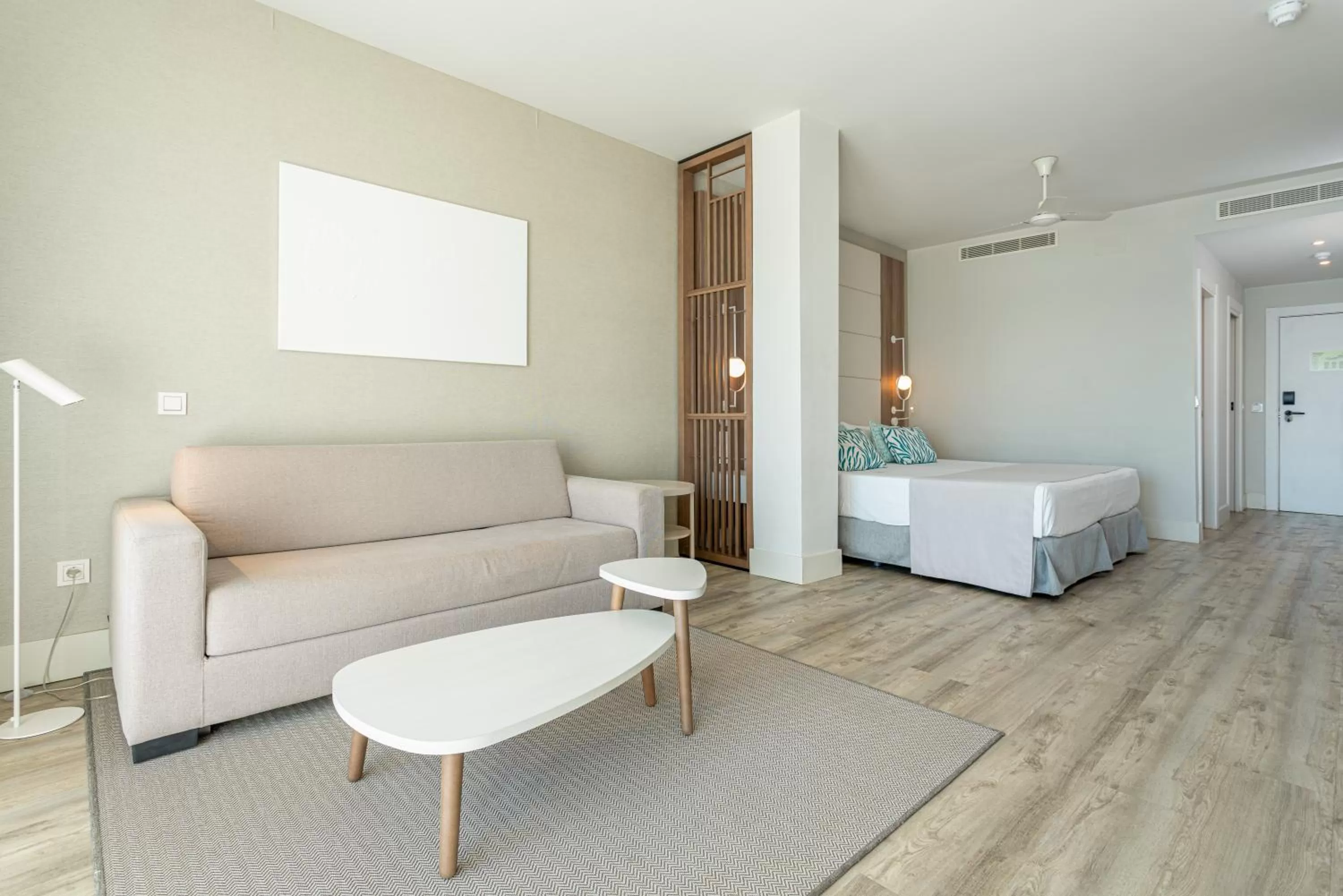 Bedroom, Bed in Hotel Benalma Costa del Sol