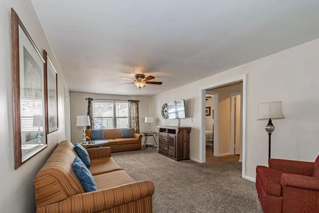 Living room, Seating Area in Suites of Lava Hot Springs