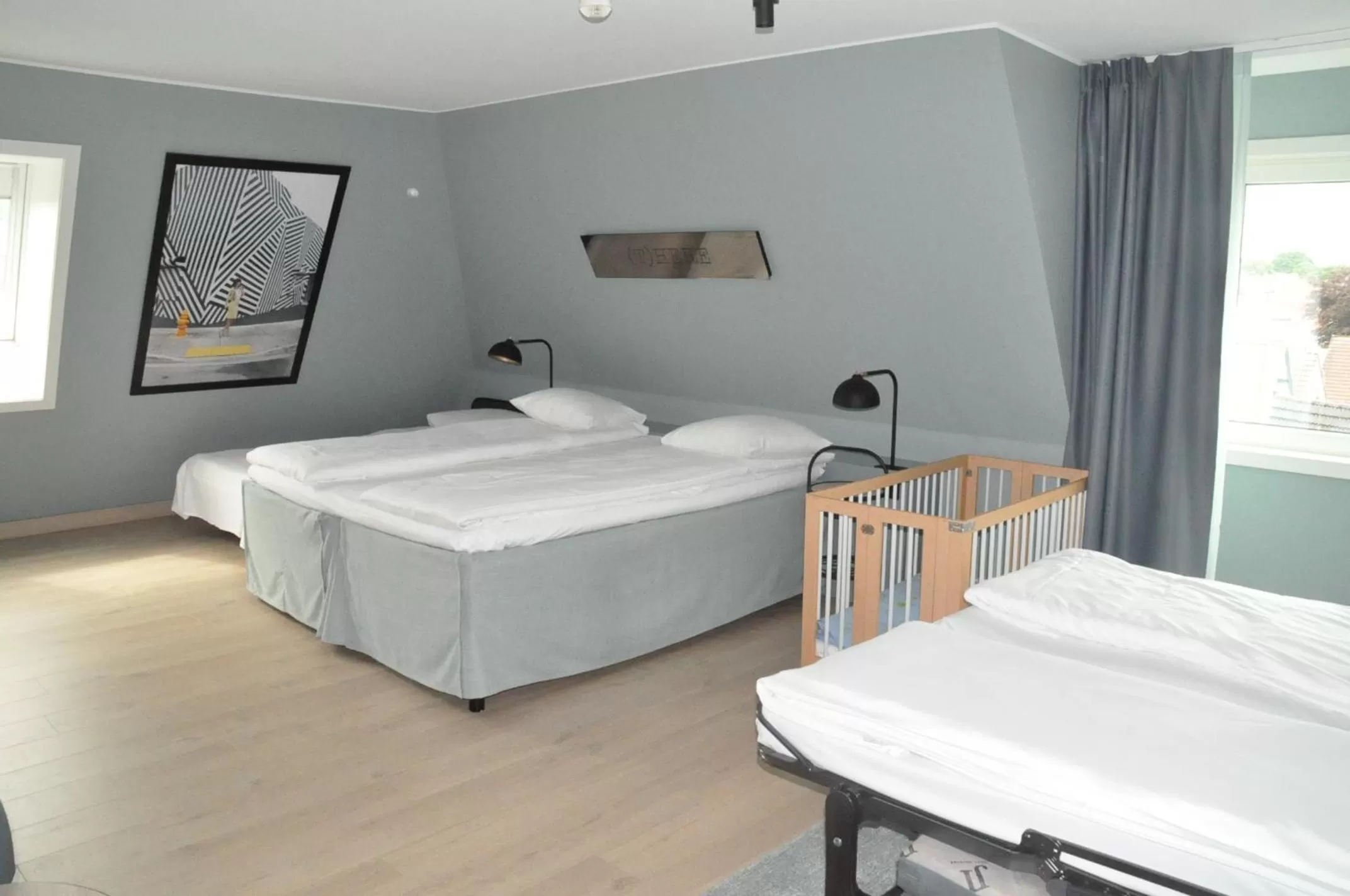Photo of the whole room, Bed in Scandic Royal Stavanger