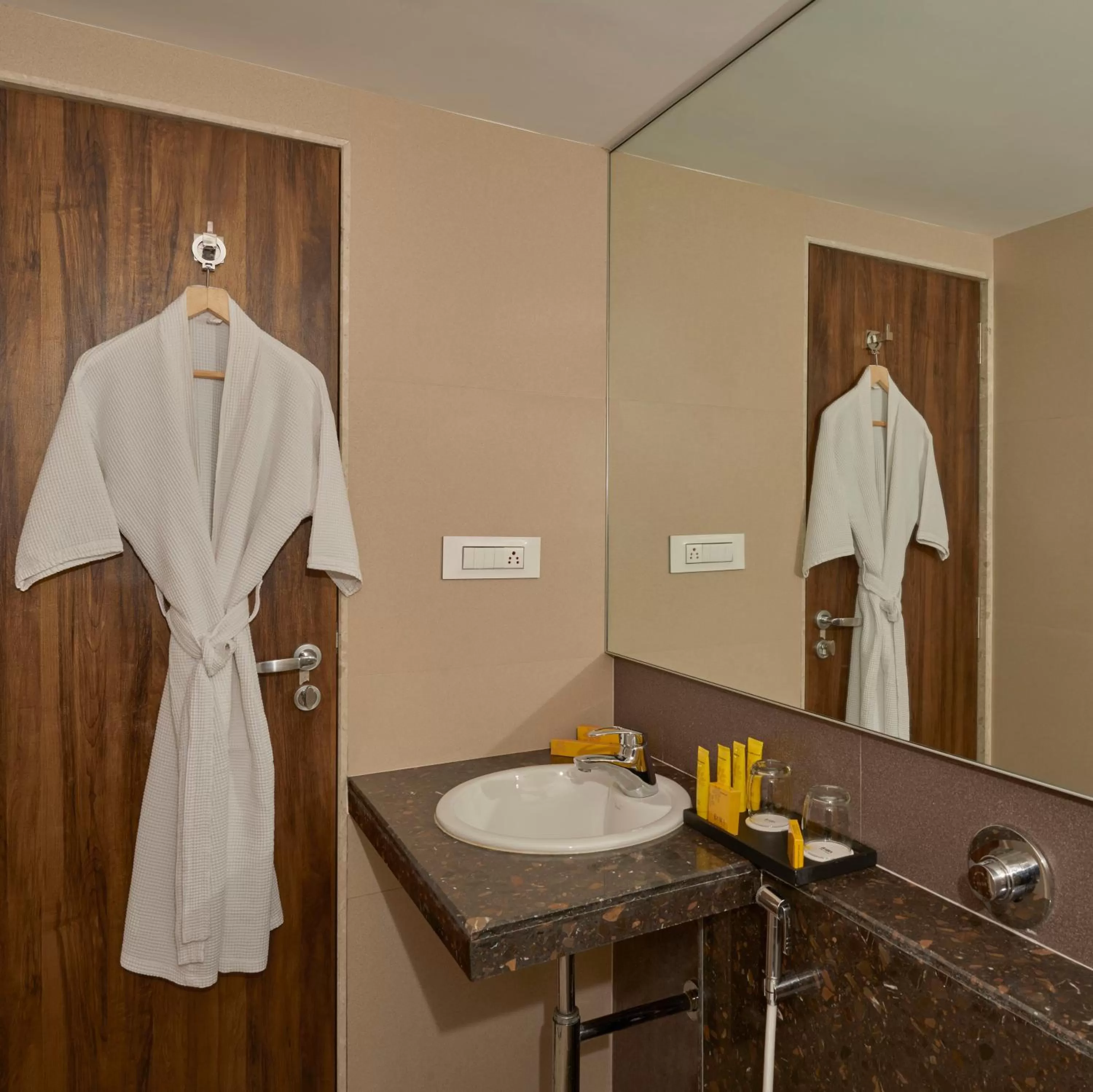 Bathroom in Hotel Bawa Regency