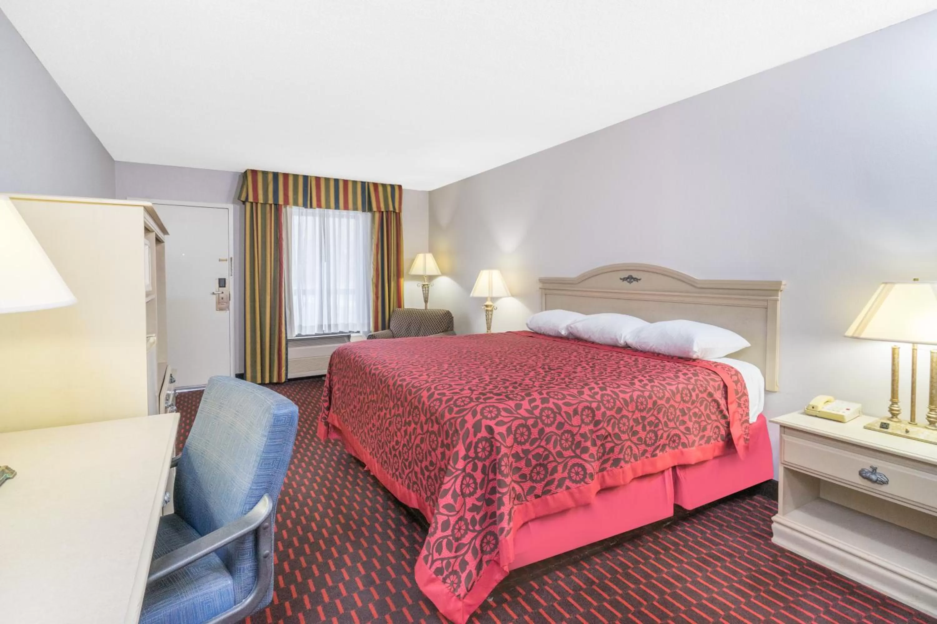 Bedroom, Bed in Motel 6-London, KY