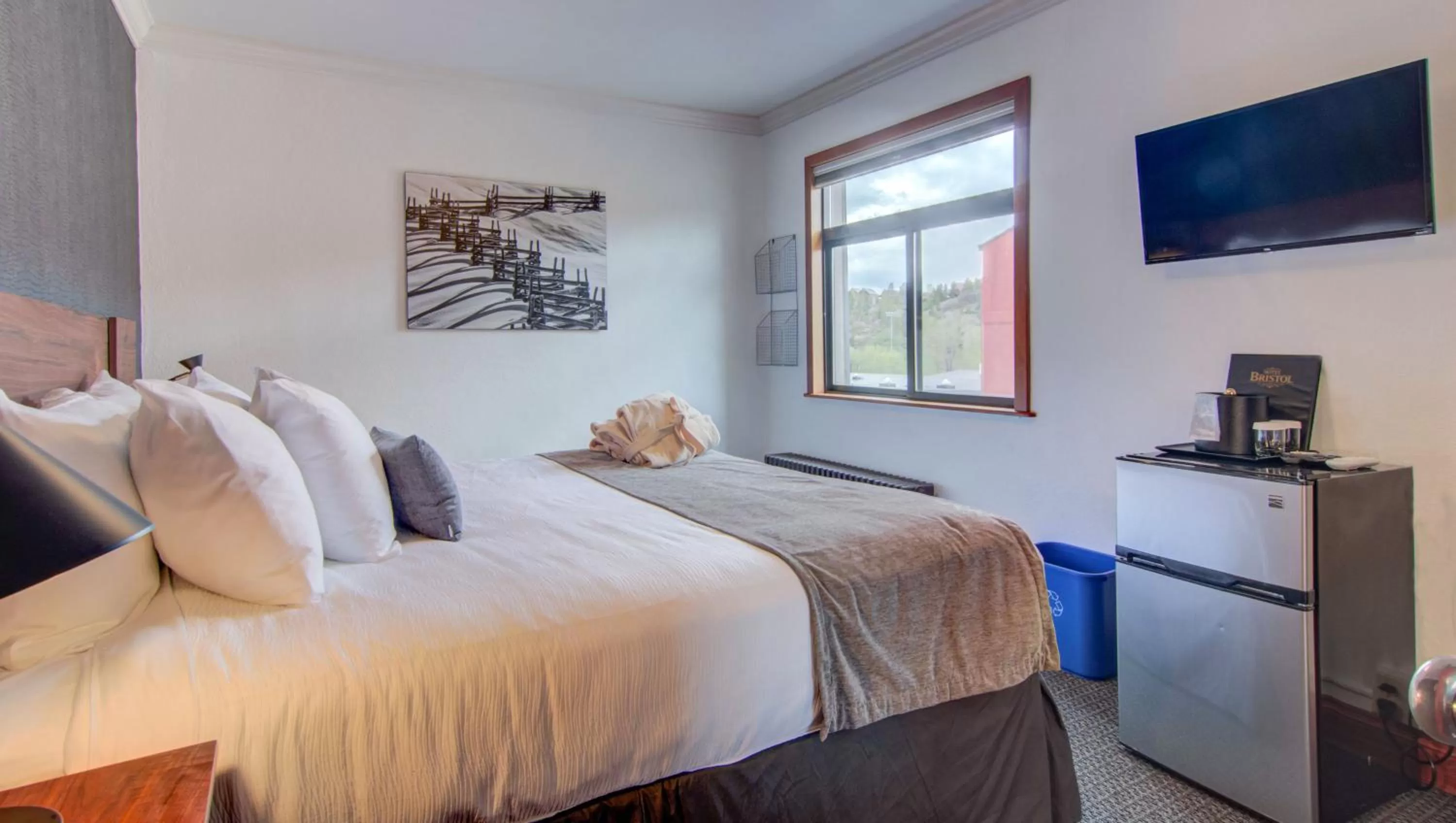 Bedroom, Bed in The Bristol Hotel