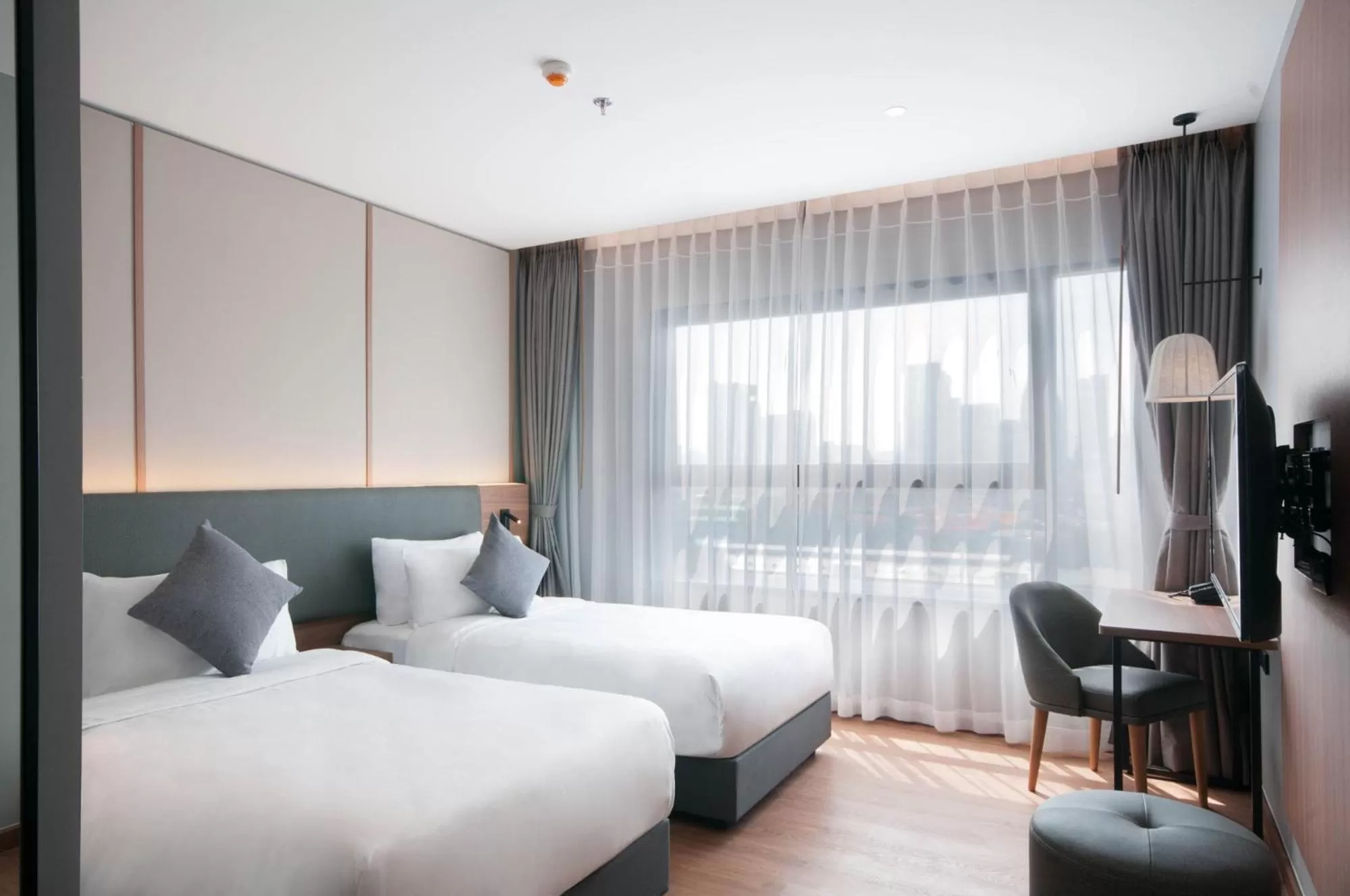 Seating area, Bed in Best Western Chatuchak