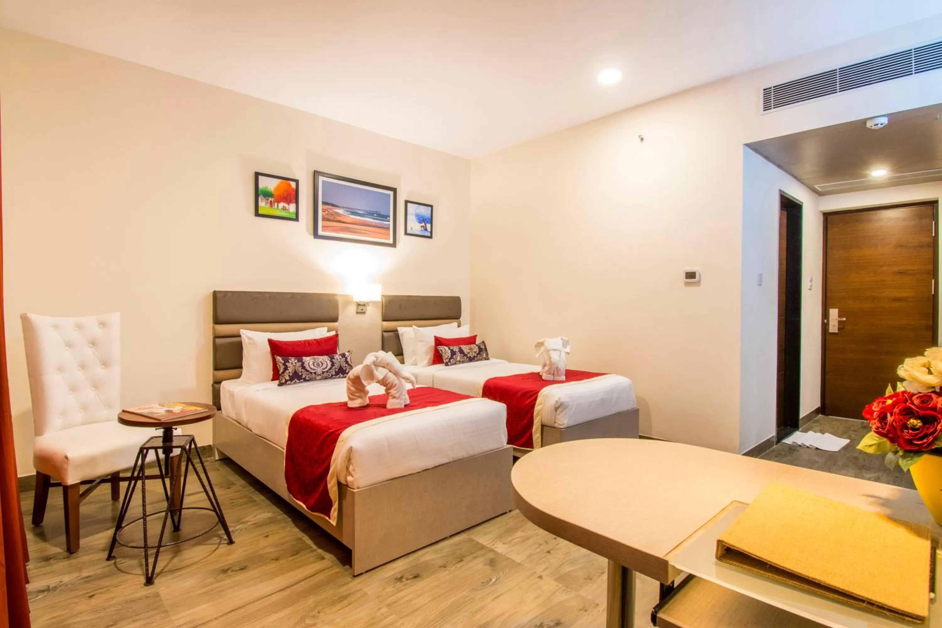 Photo of the whole room in Mantris Hotel