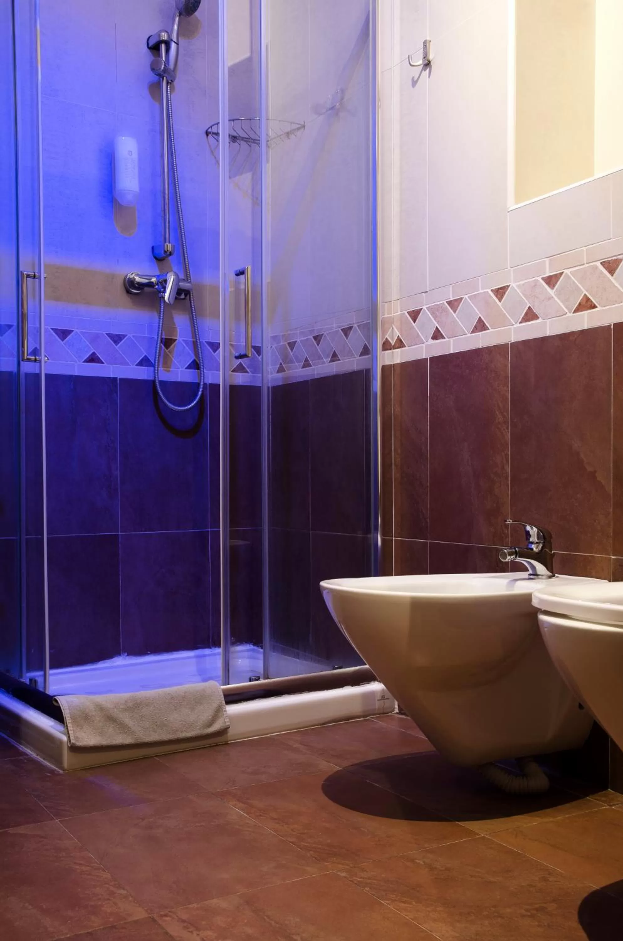 Bathroom in Dolce Vita Suites Boutique