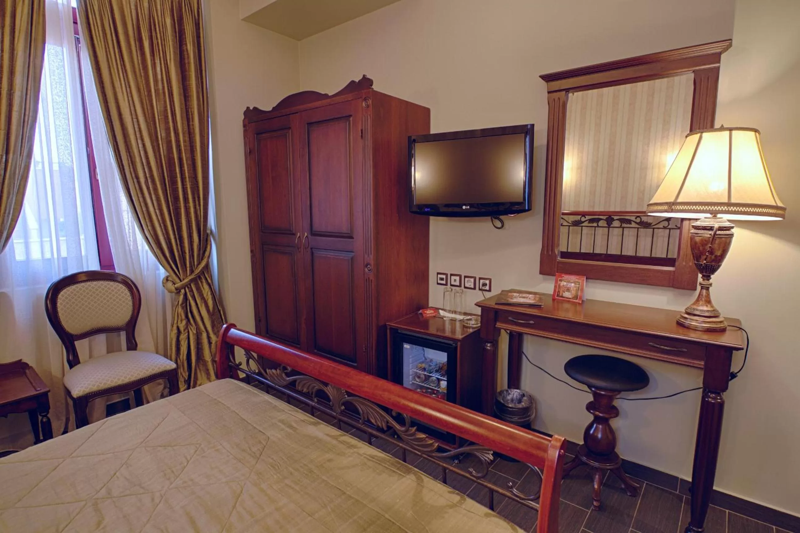 Photo of the whole room, Bed in Theofilos Paradise Boutique Hotel