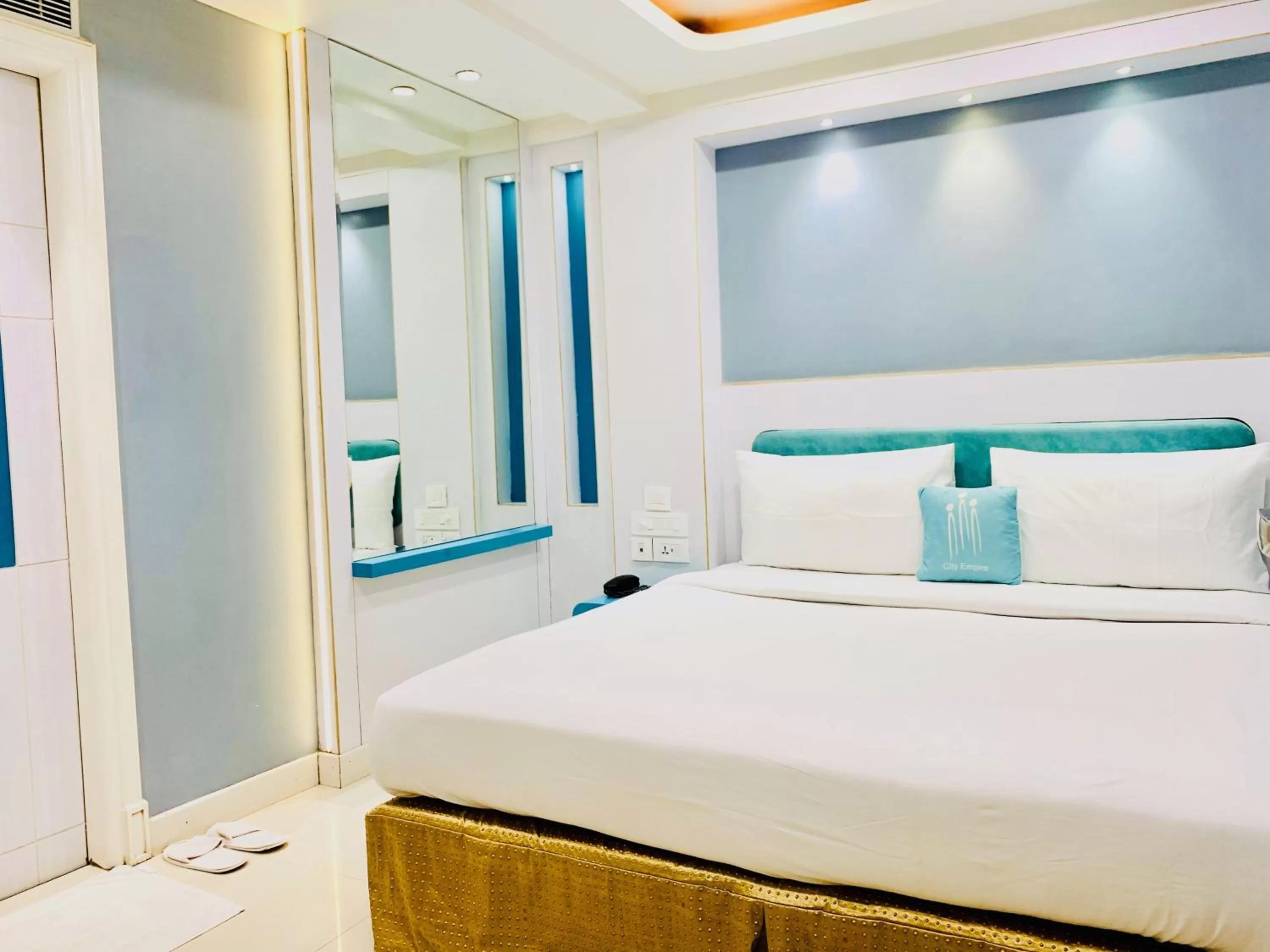 Photo of the whole room, Bed in City Empire - New Delhi Railway Station, Near Connaught Place