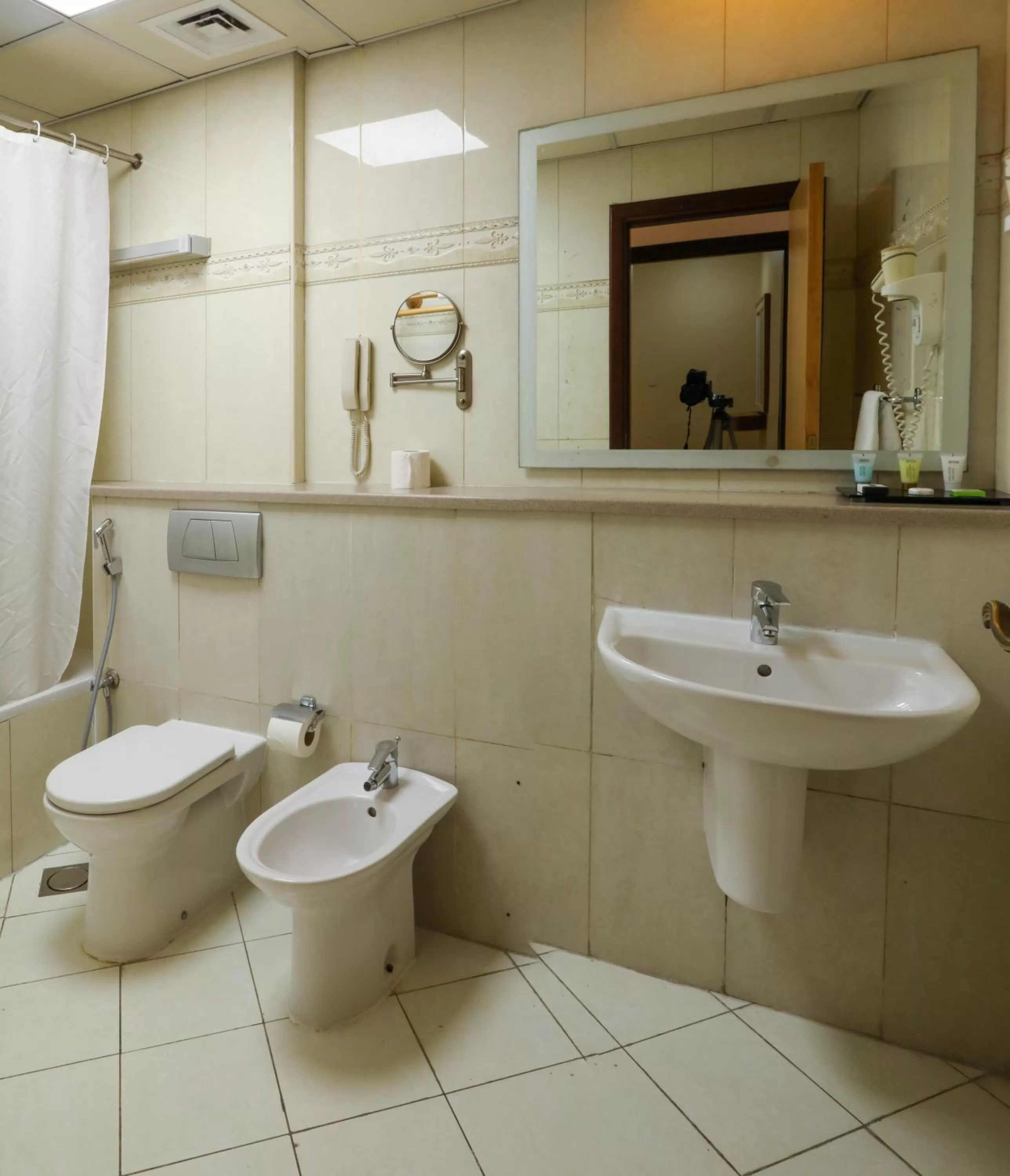 Bathroom in Wescott Plaza Hotel Apartments LLC Formerly West Zone Plaza Hotel Apts