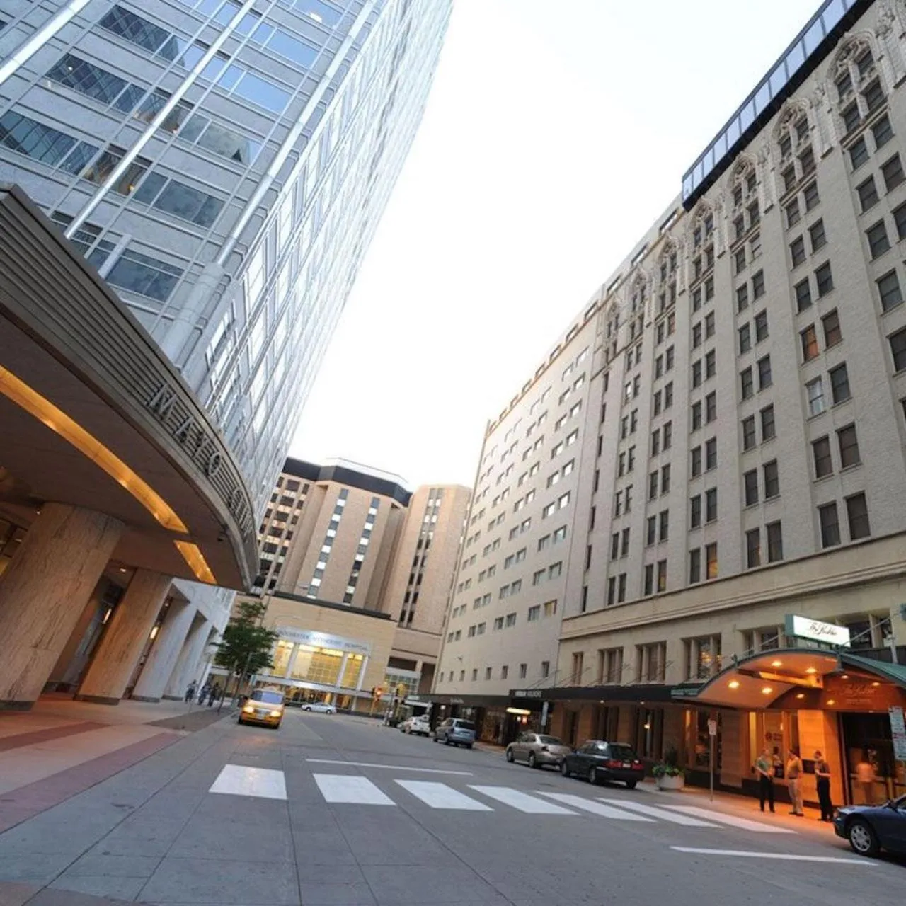 Facade/entrance in The Towers at The Kahler Grand
